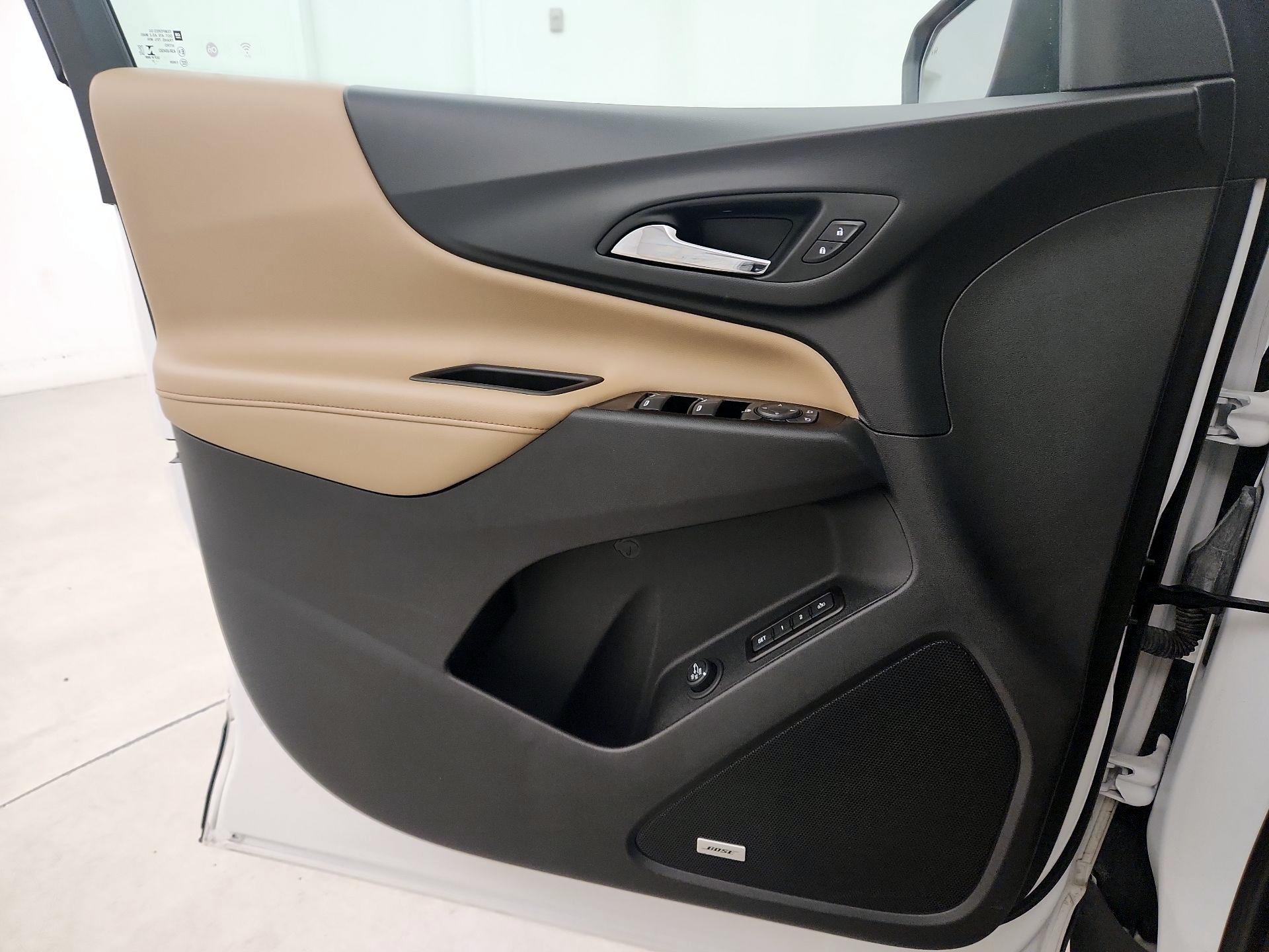 Thumbnail: 2022 Chevrolet Equinox - 12