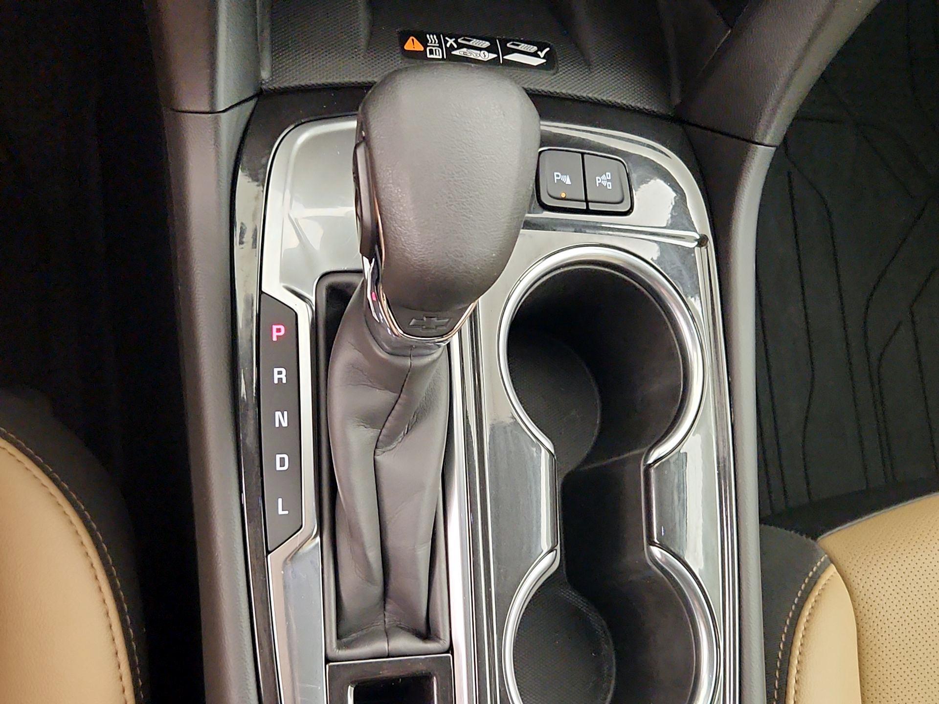 Thumbnail: 2022 Chevrolet Equinox - 18