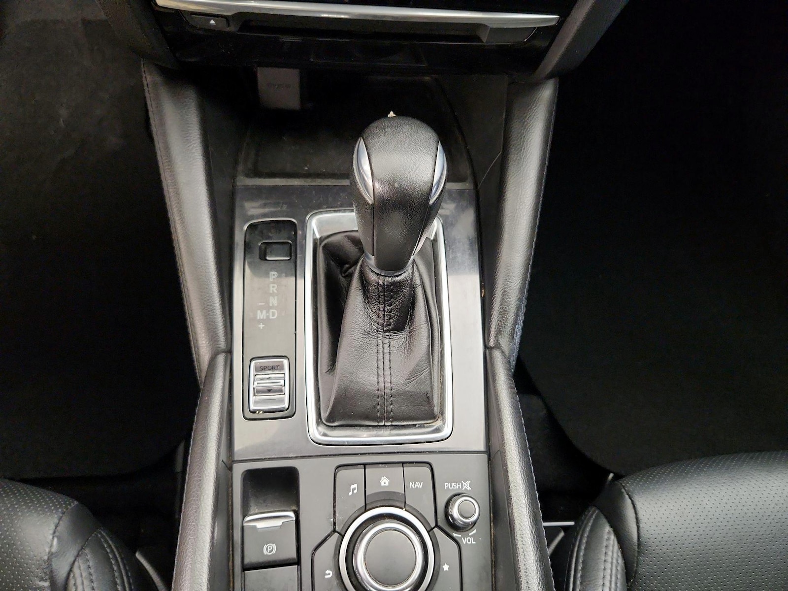 2016 Mazda MAZDA6 i Touring - Photo 18