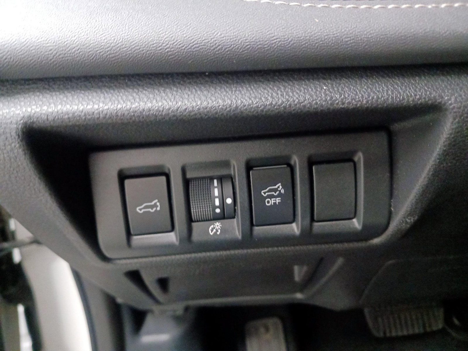 2022 Subaru Outback Limited - Photo 14