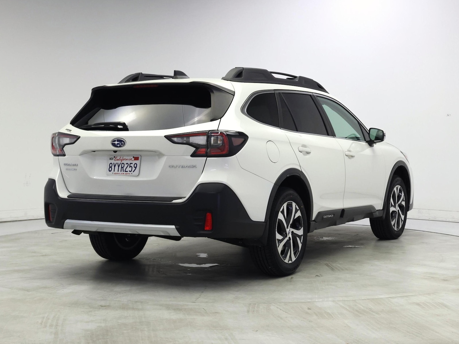 2022 Subaru Outback Limited - Photo 9