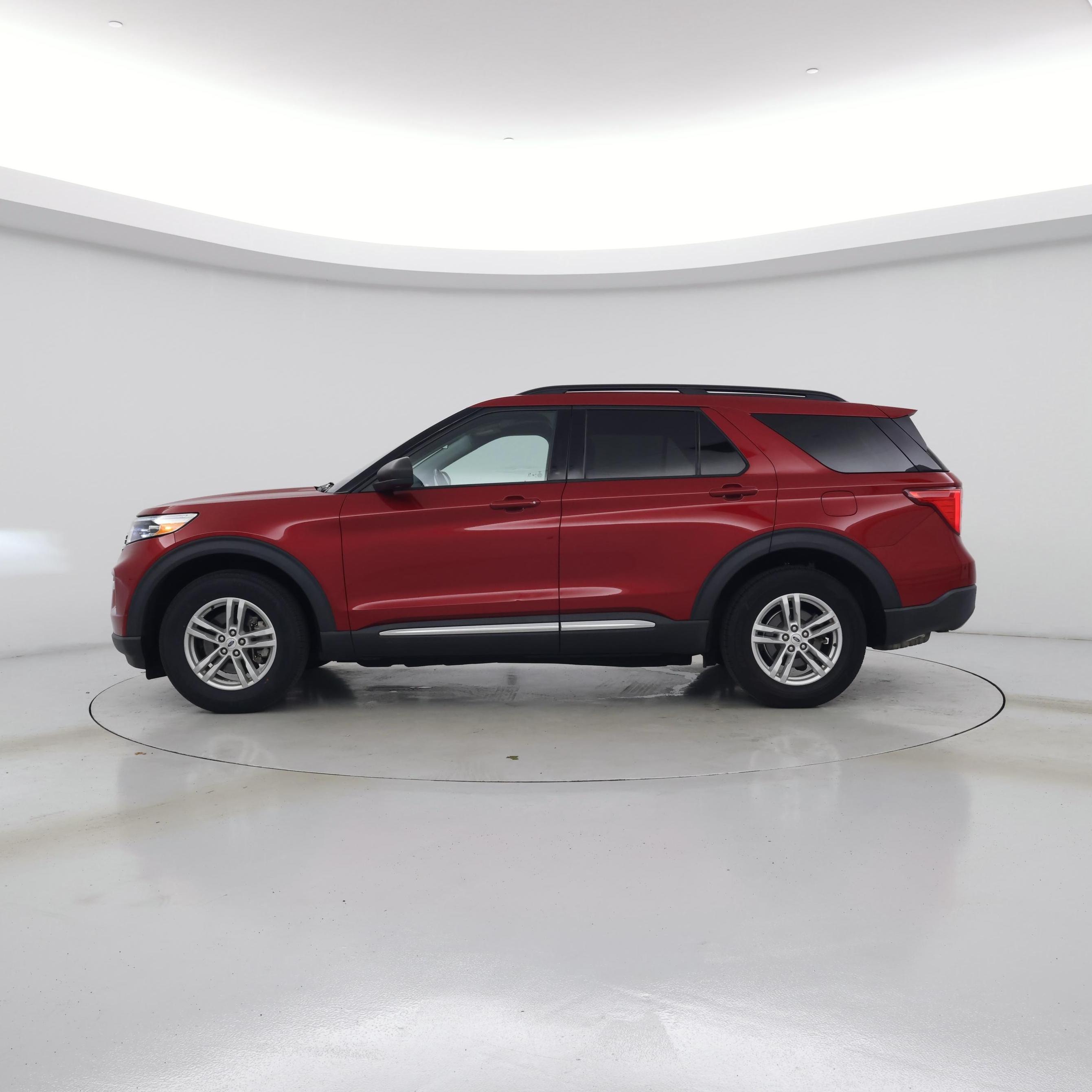 Thumbnail: 2021 Ford Explorer - 3