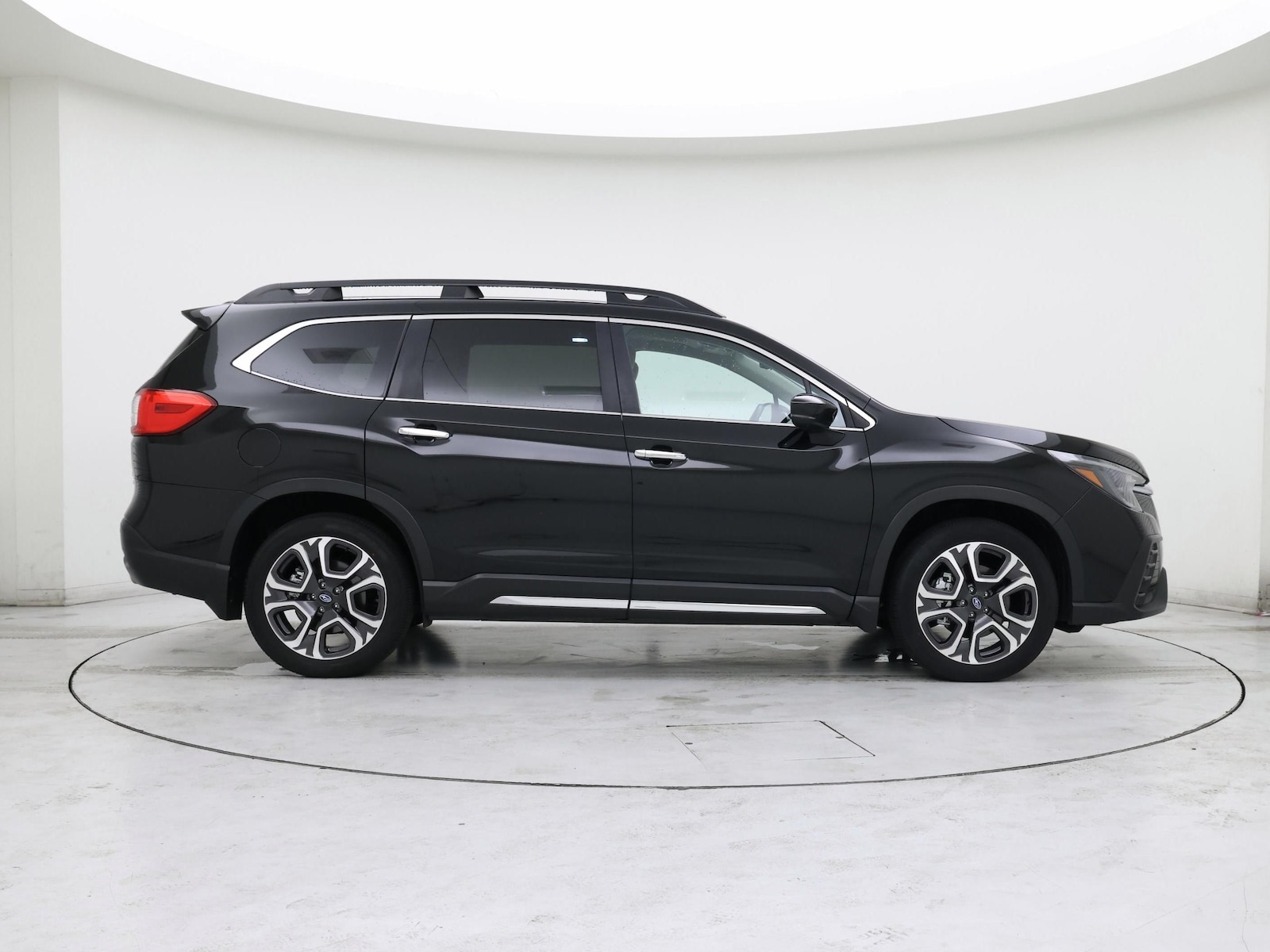 2024 Subaru Ascent Touring - Photo 8