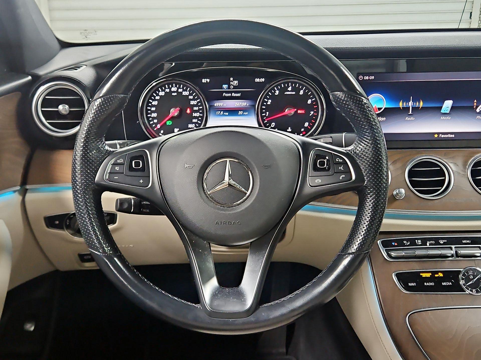 Thumbnail: 2018 Mercedes-Benz E-Class - 10