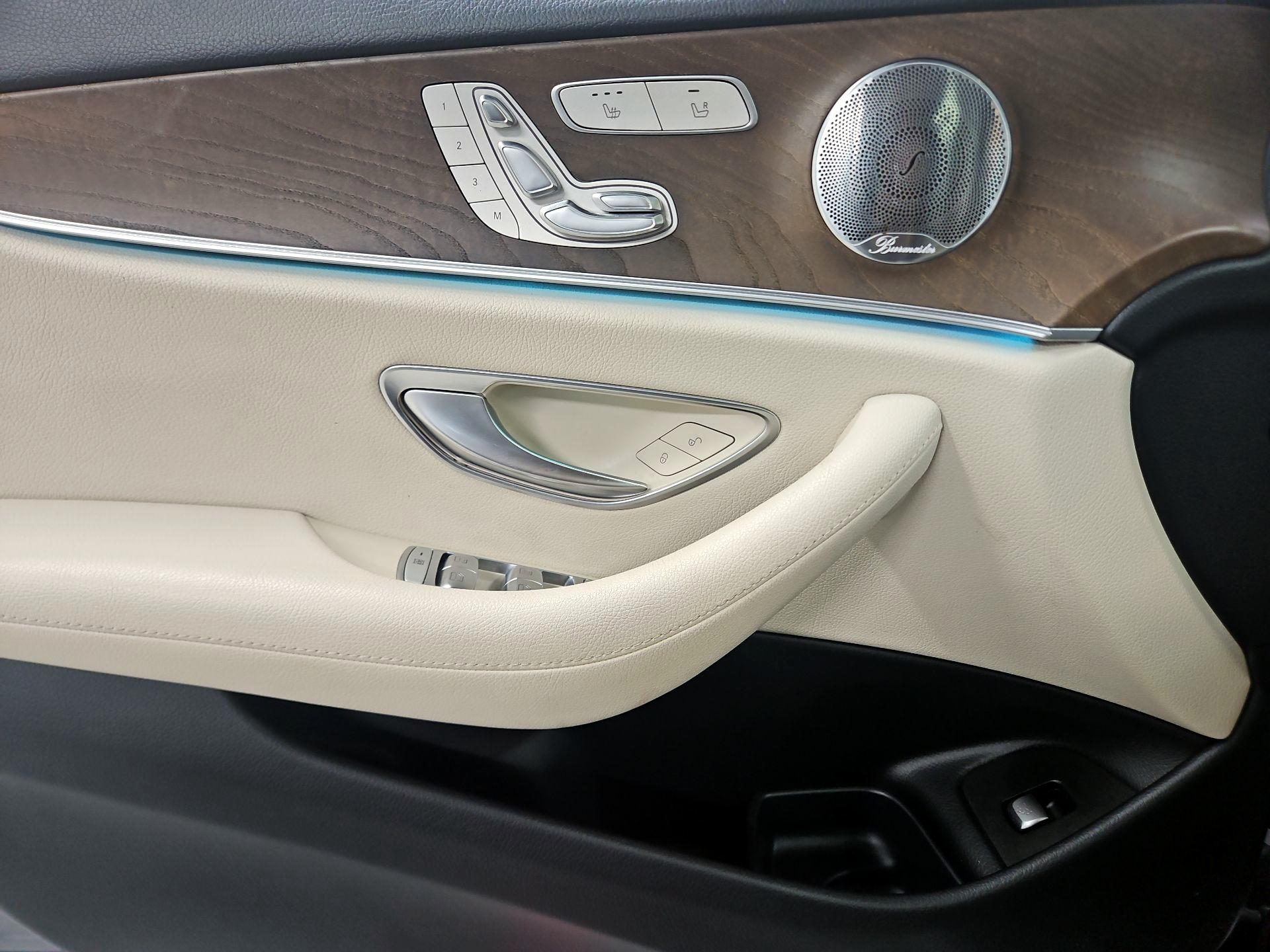 Thumbnail: 2018 Mercedes-Benz E-Class - 12