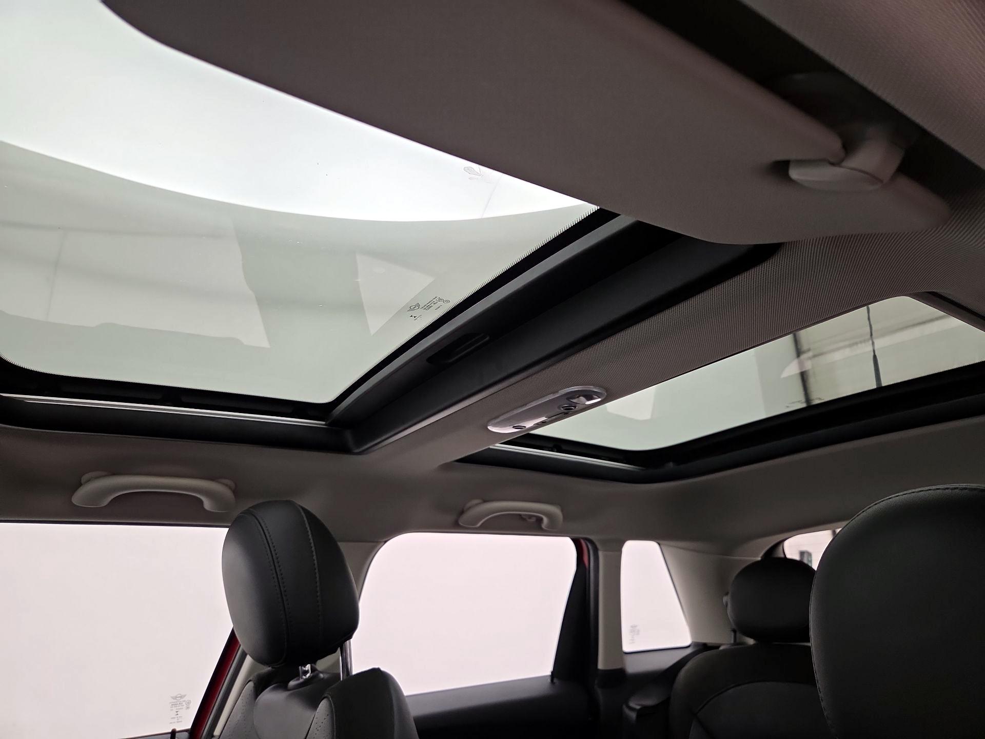 Thumbnail: 2020 MINI Cooper Hardtop - 19