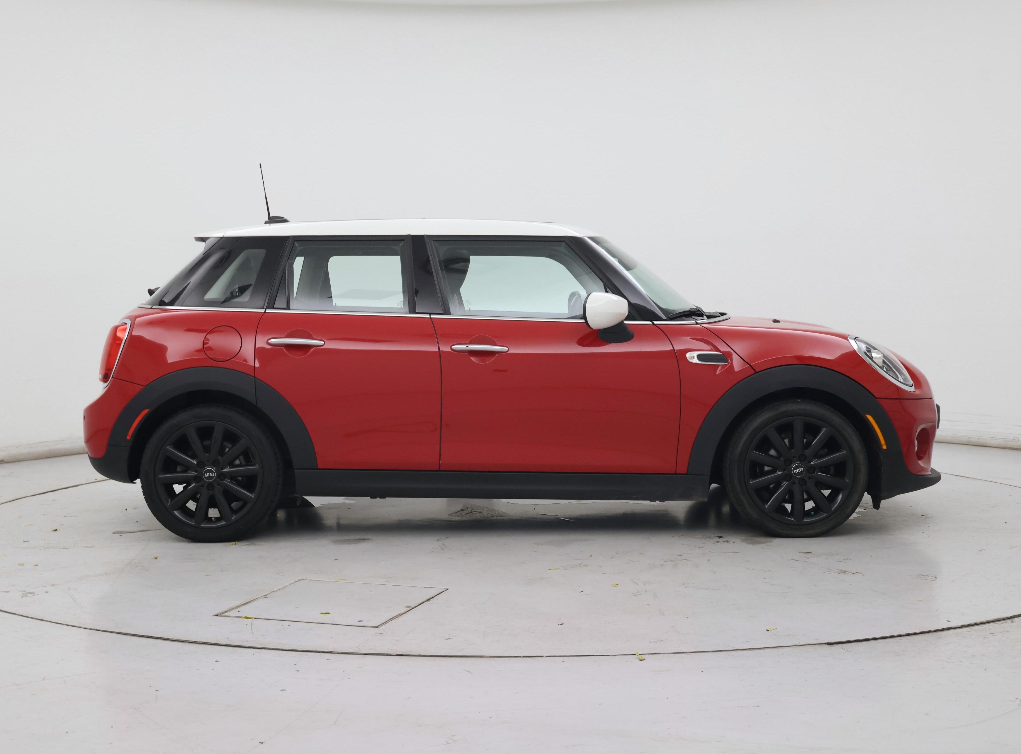 Thumbnail: 2020 MINI Cooper Hardtop - 7