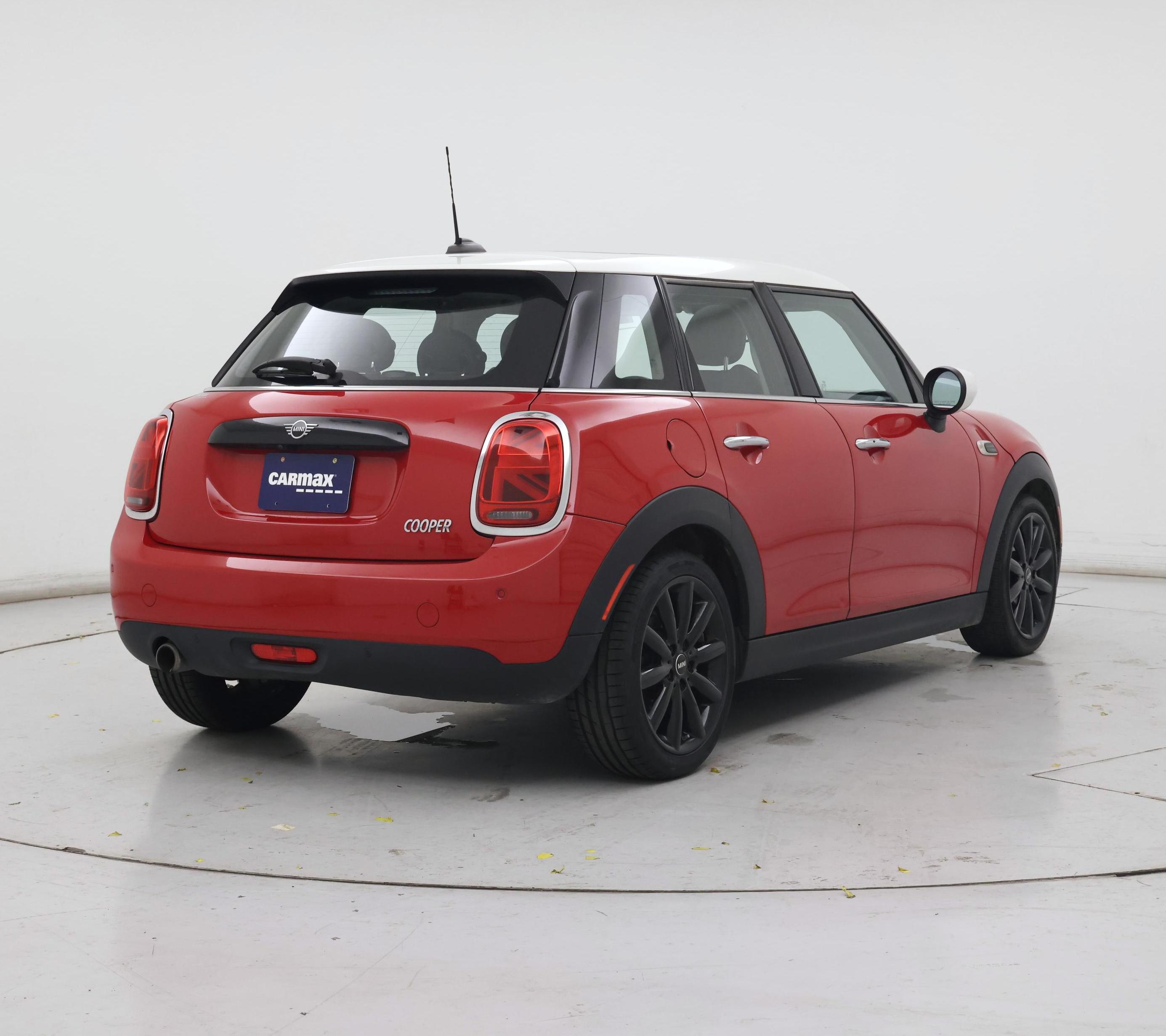 Thumbnail: 2020 MINI Cooper Hardtop - 8