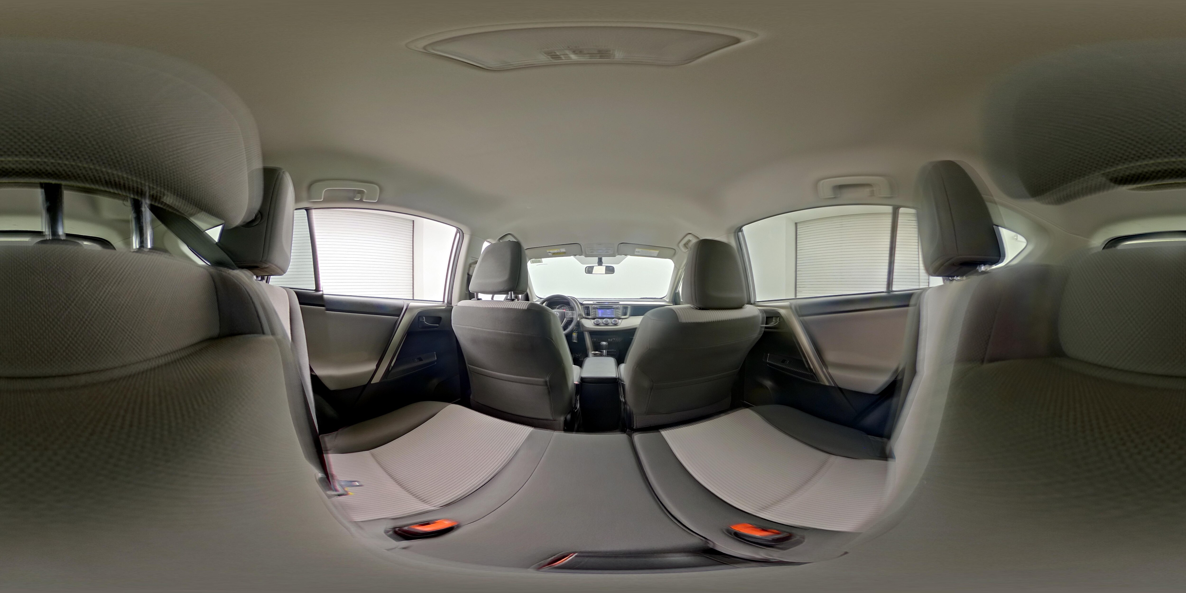2015 Toyota RAV4 LE - Photo 24