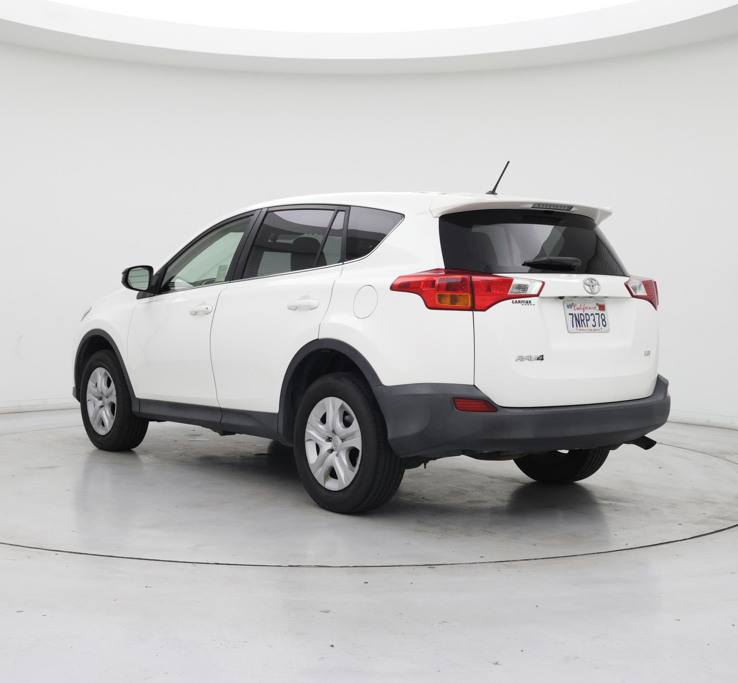 Thumbnail: 2015 Toyota RAV4 - 2