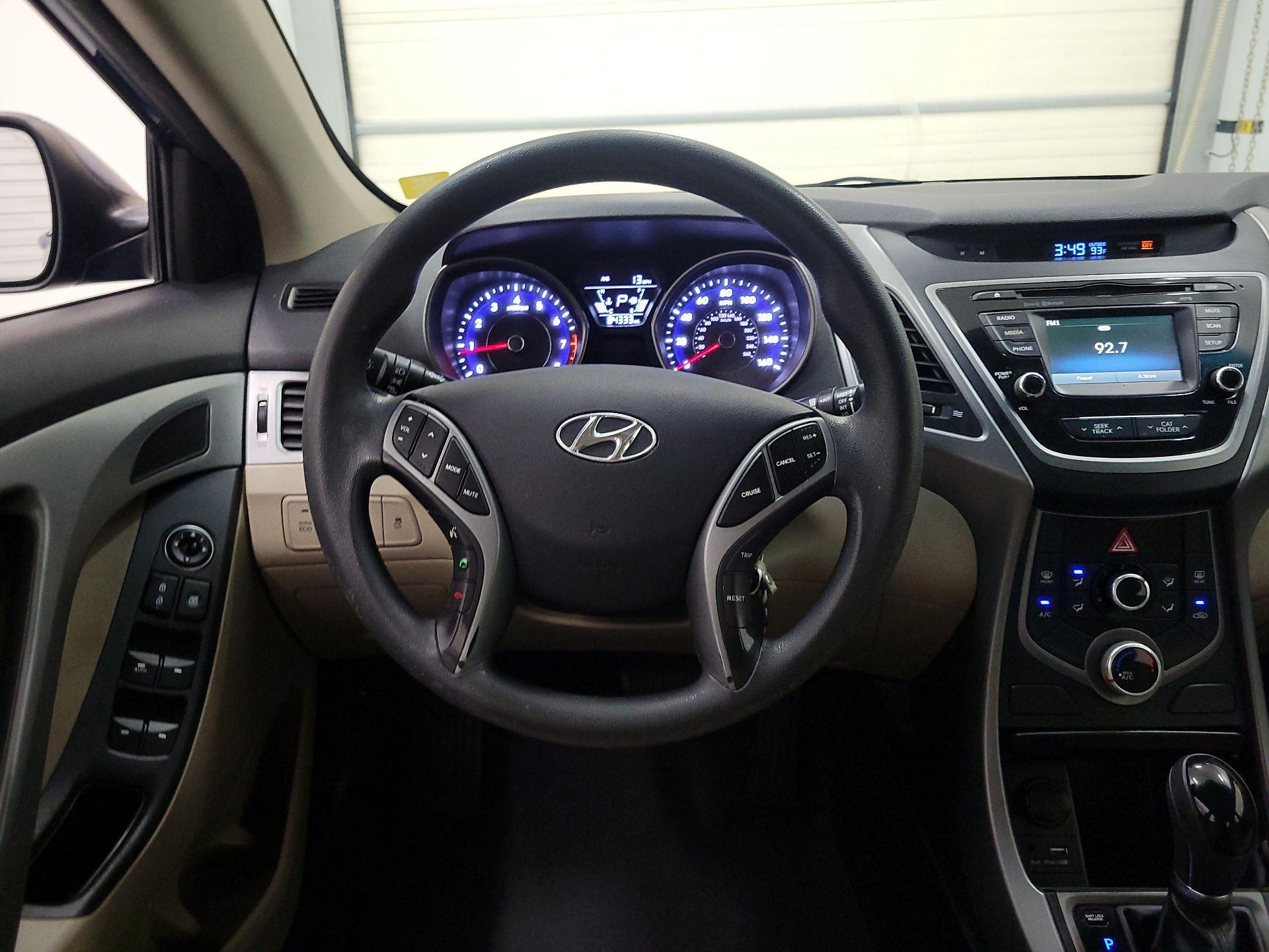 Thumbnail: 2016 Hyundai Elantra - 10