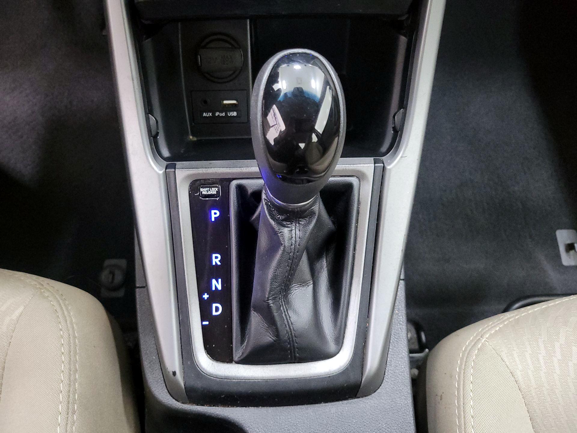 Thumbnail: 2016 Hyundai Elantra - 17