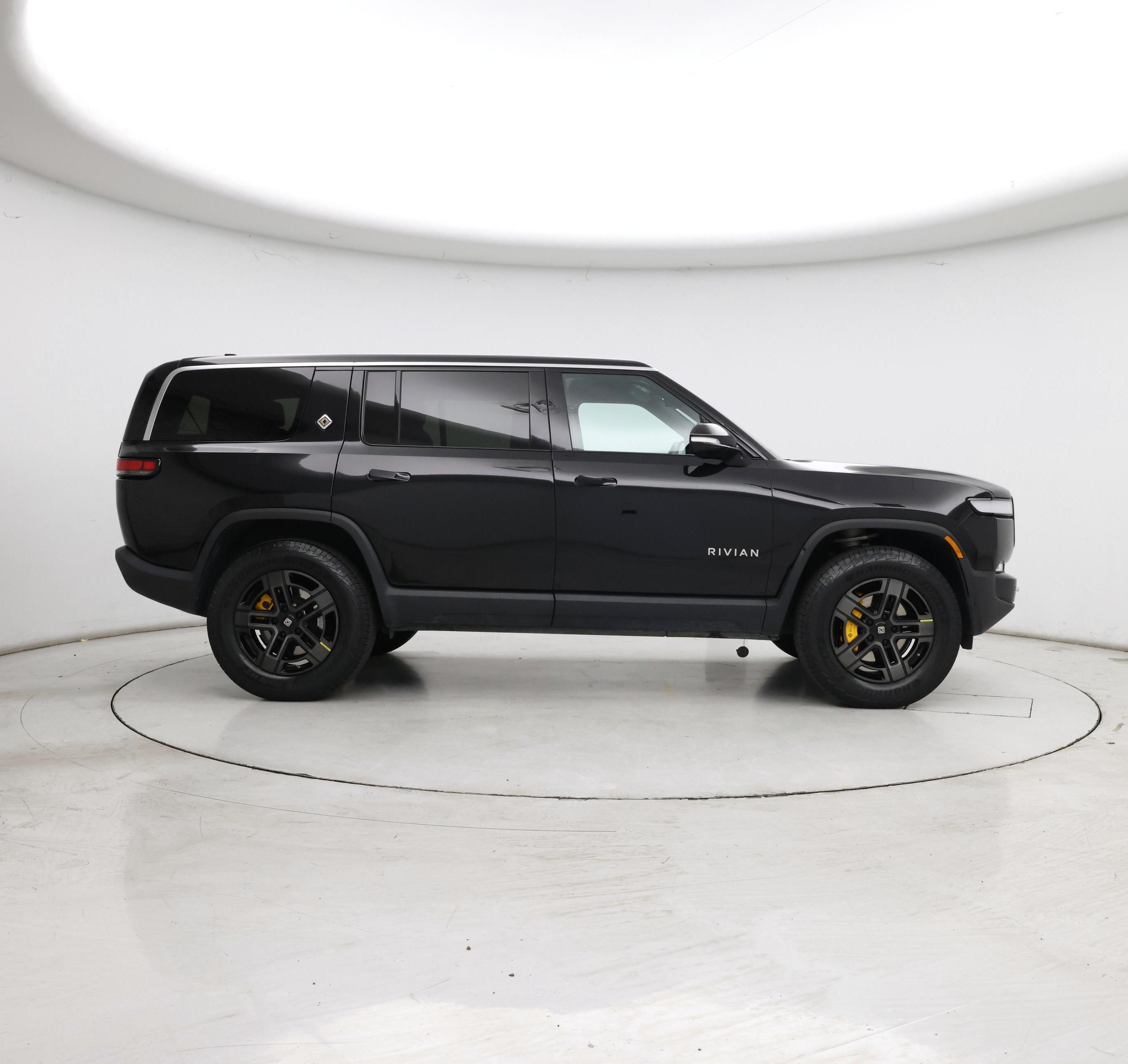 Thumbnail: 2023 Rivian R1S - 7