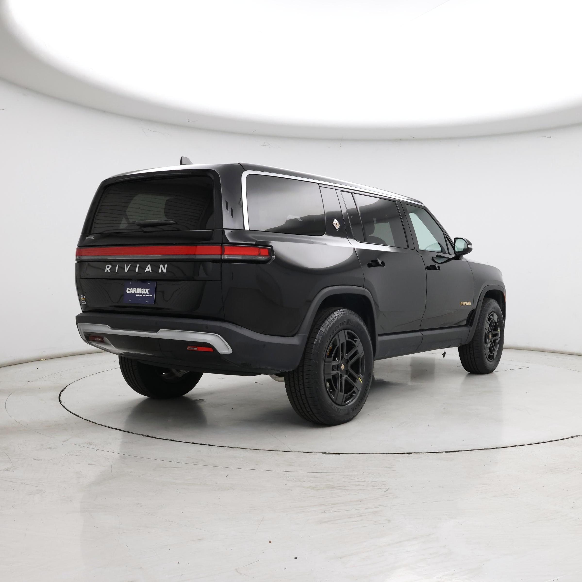 Thumbnail: 2023 Rivian R1S - 8