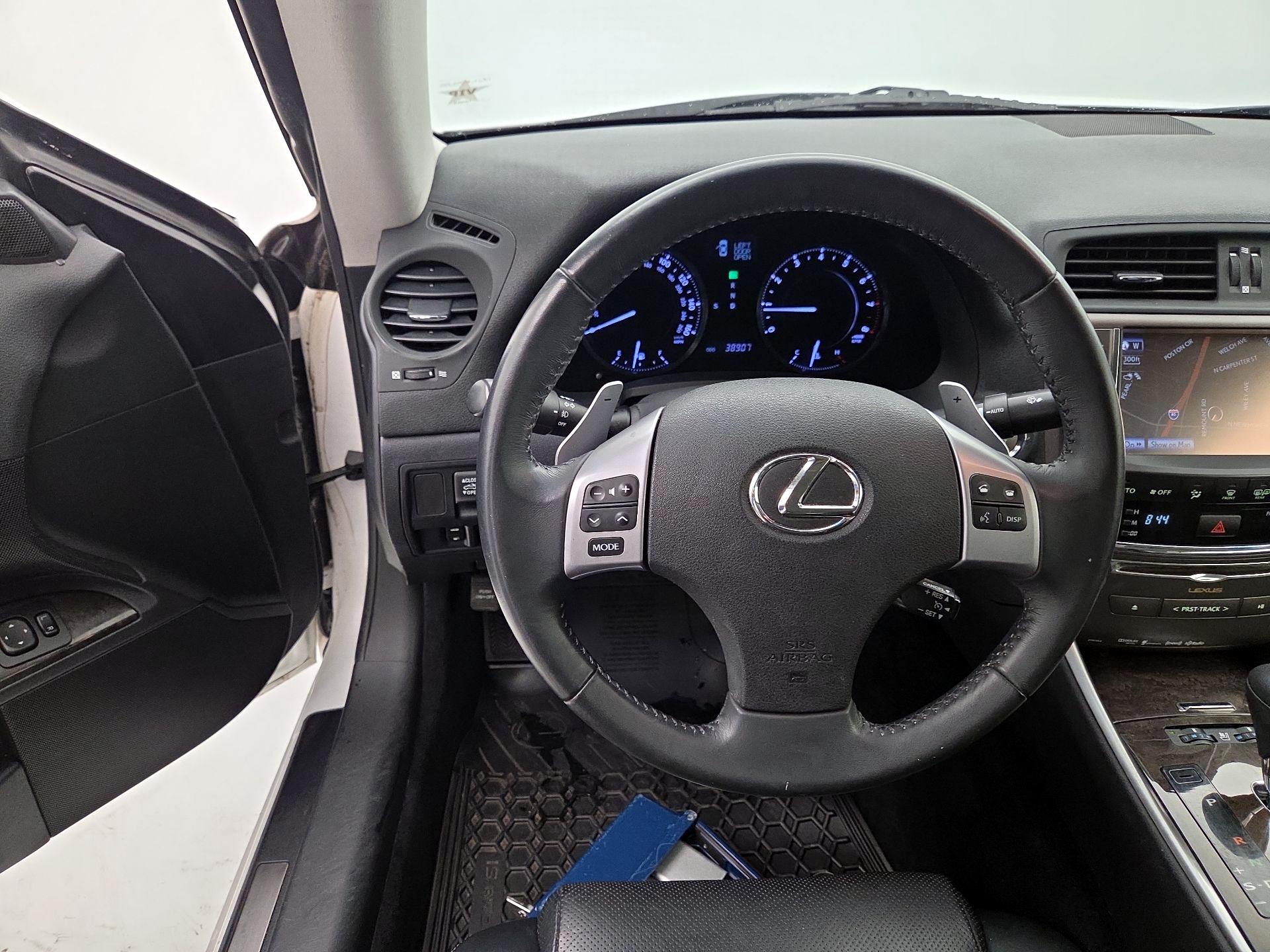 Thumbnail: 2014 Lexus IS - 10