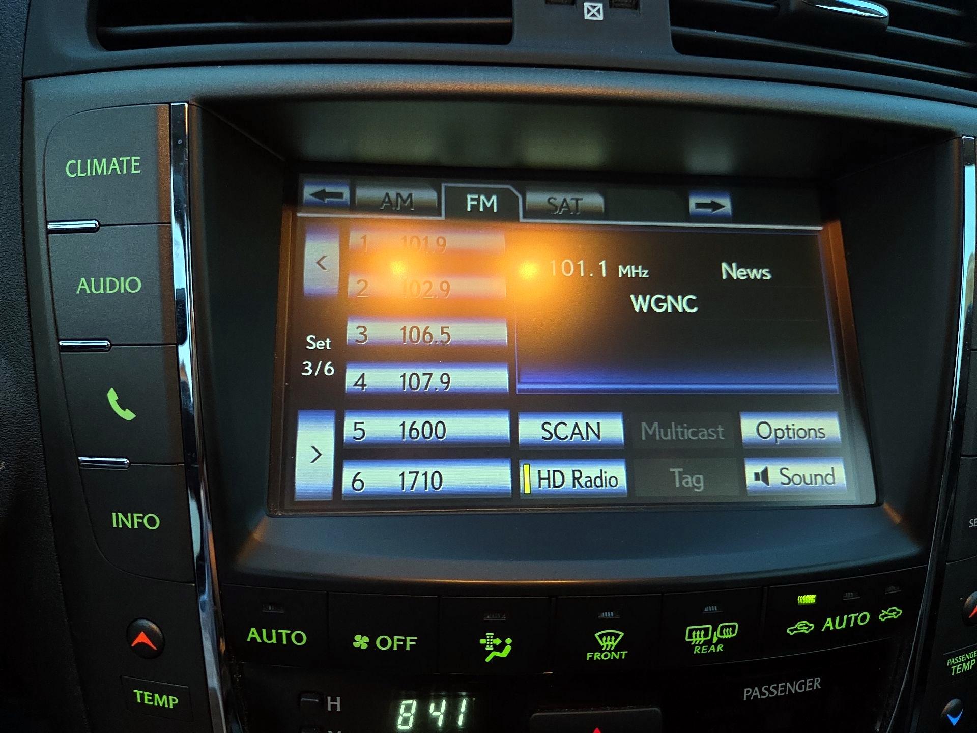 Thumbnail: 2014 Lexus IS - 16