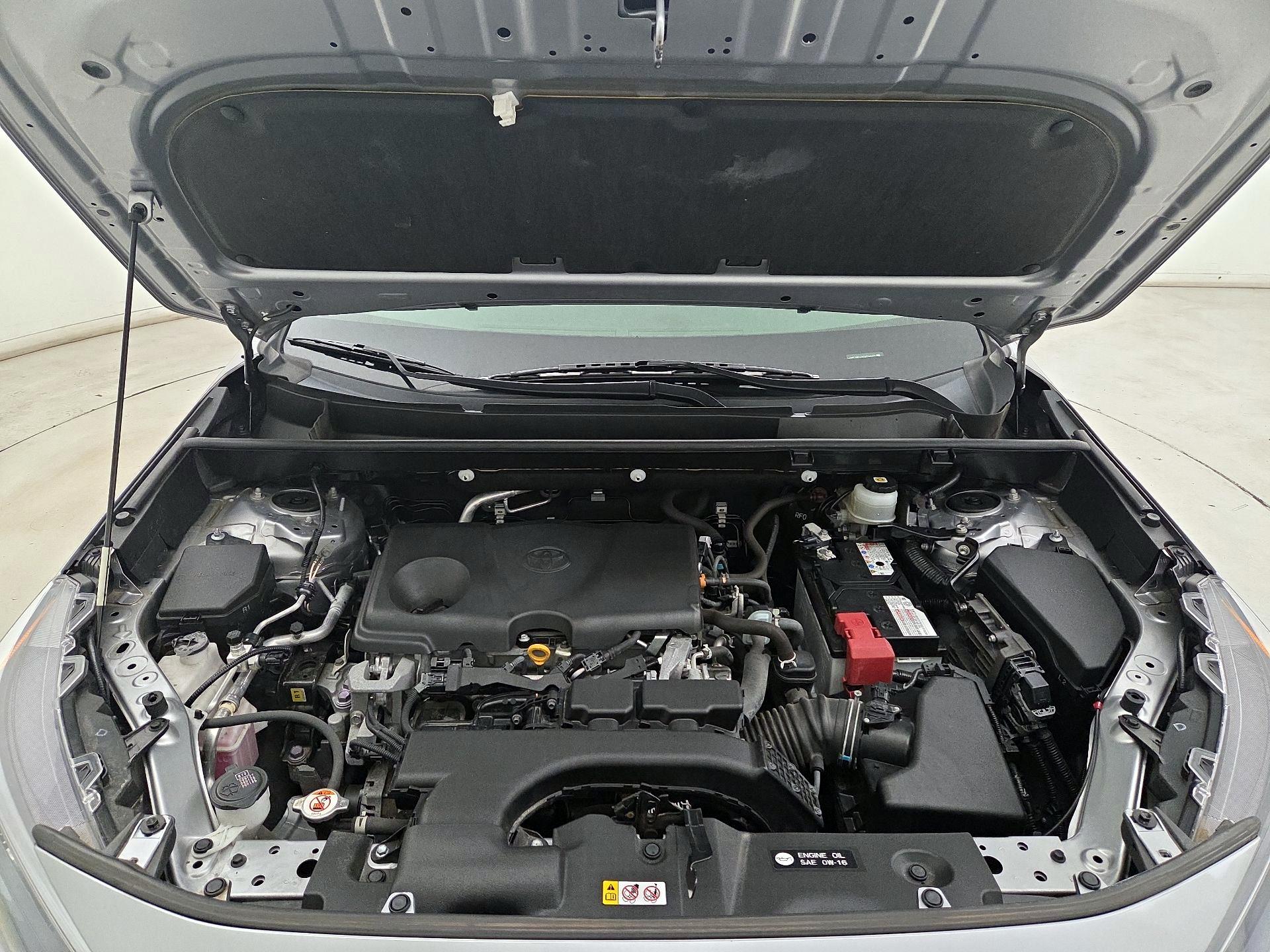 Thumbnail: 2021 Toyota RAV4 - 20