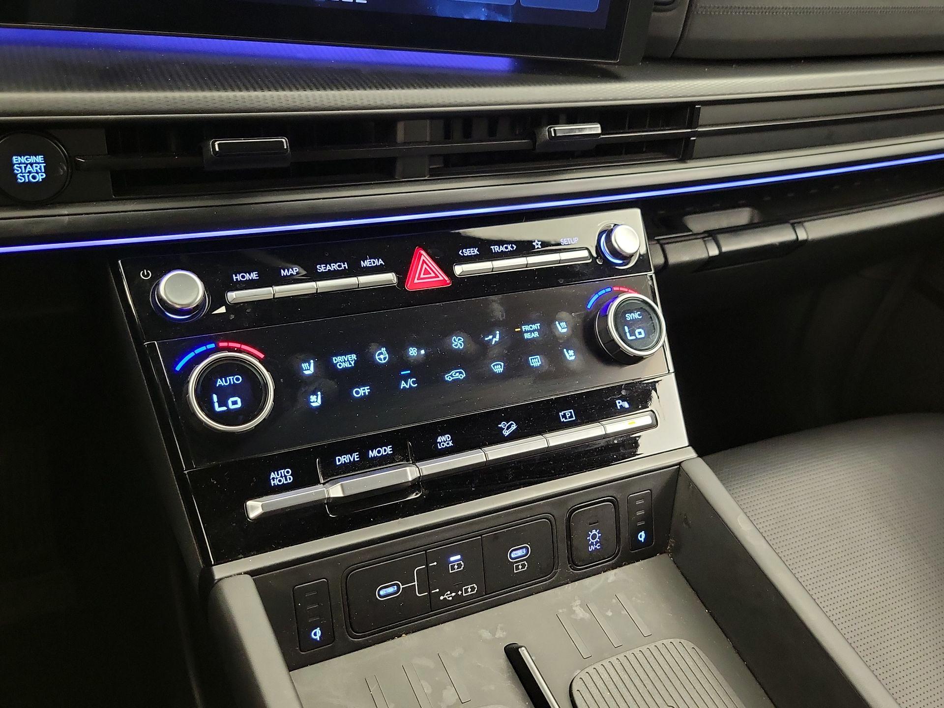 Thumbnail: 2024 Hyundai Santa Fe - 17