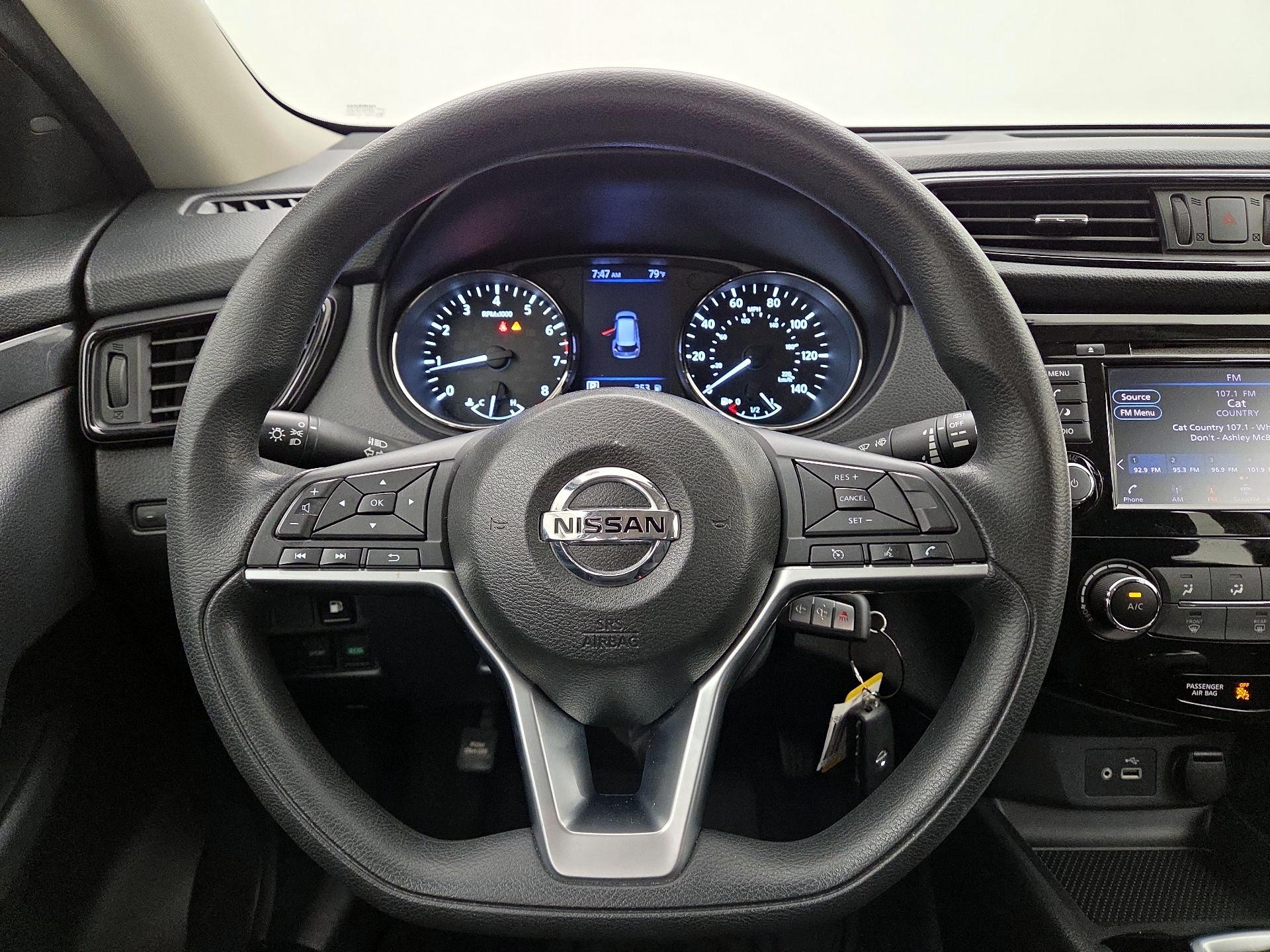 Thumbnail: 2018 Nissan Rogue - 10