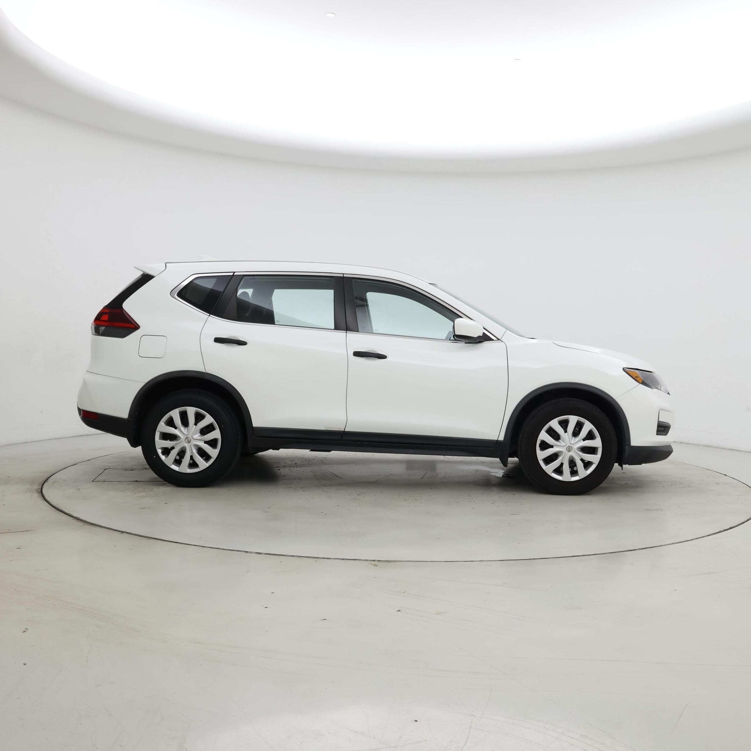 Thumbnail: 2018 Nissan Rogue - 7