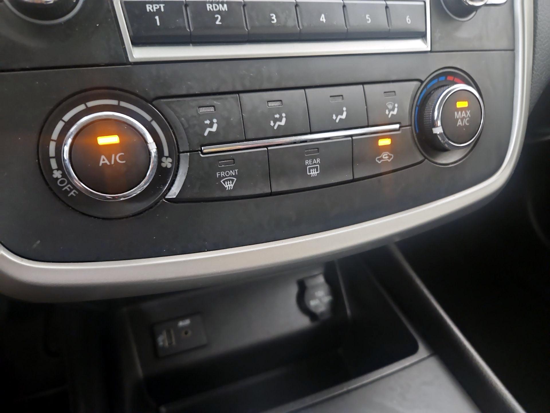 Thumbnail: 2018 Nissan Altima - 16