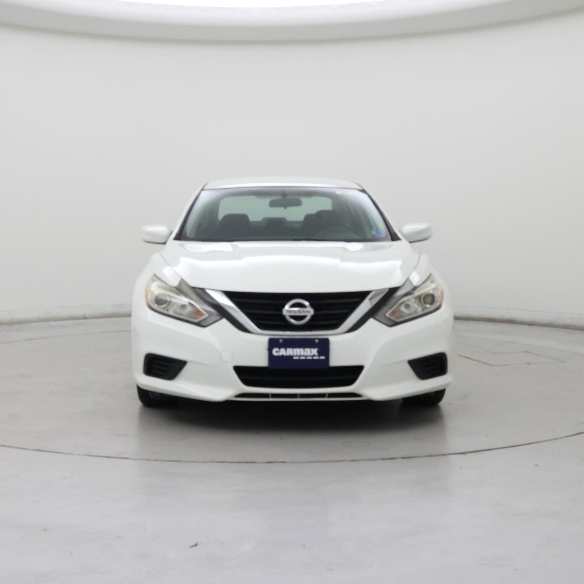 Thumbnail: 2018 Nissan Altima - 5