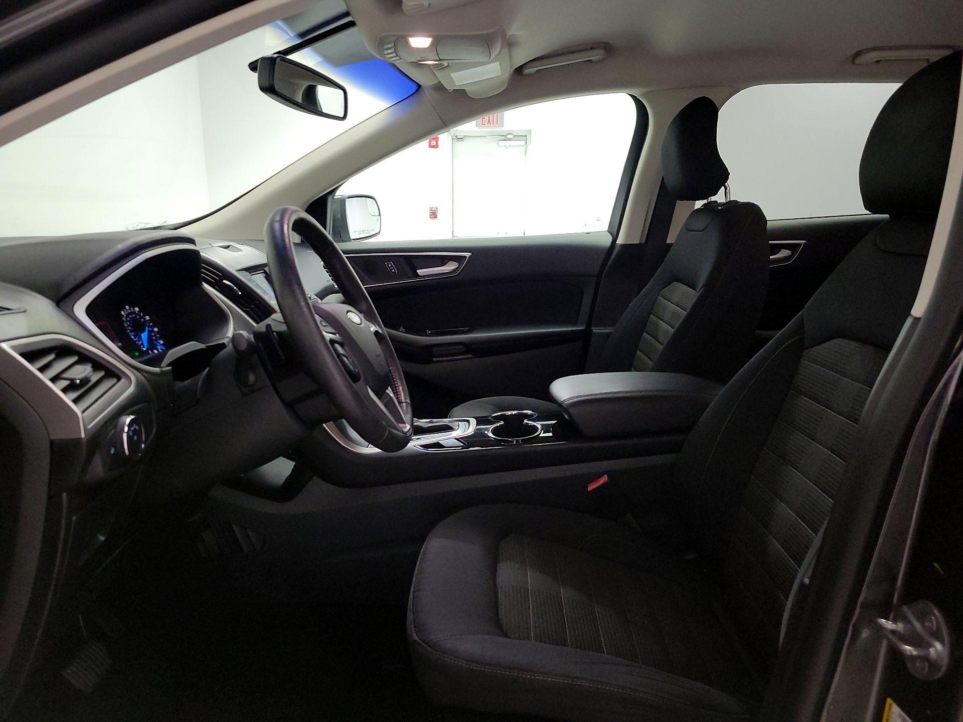 Thumbnail: 2016 Ford Edge - 11