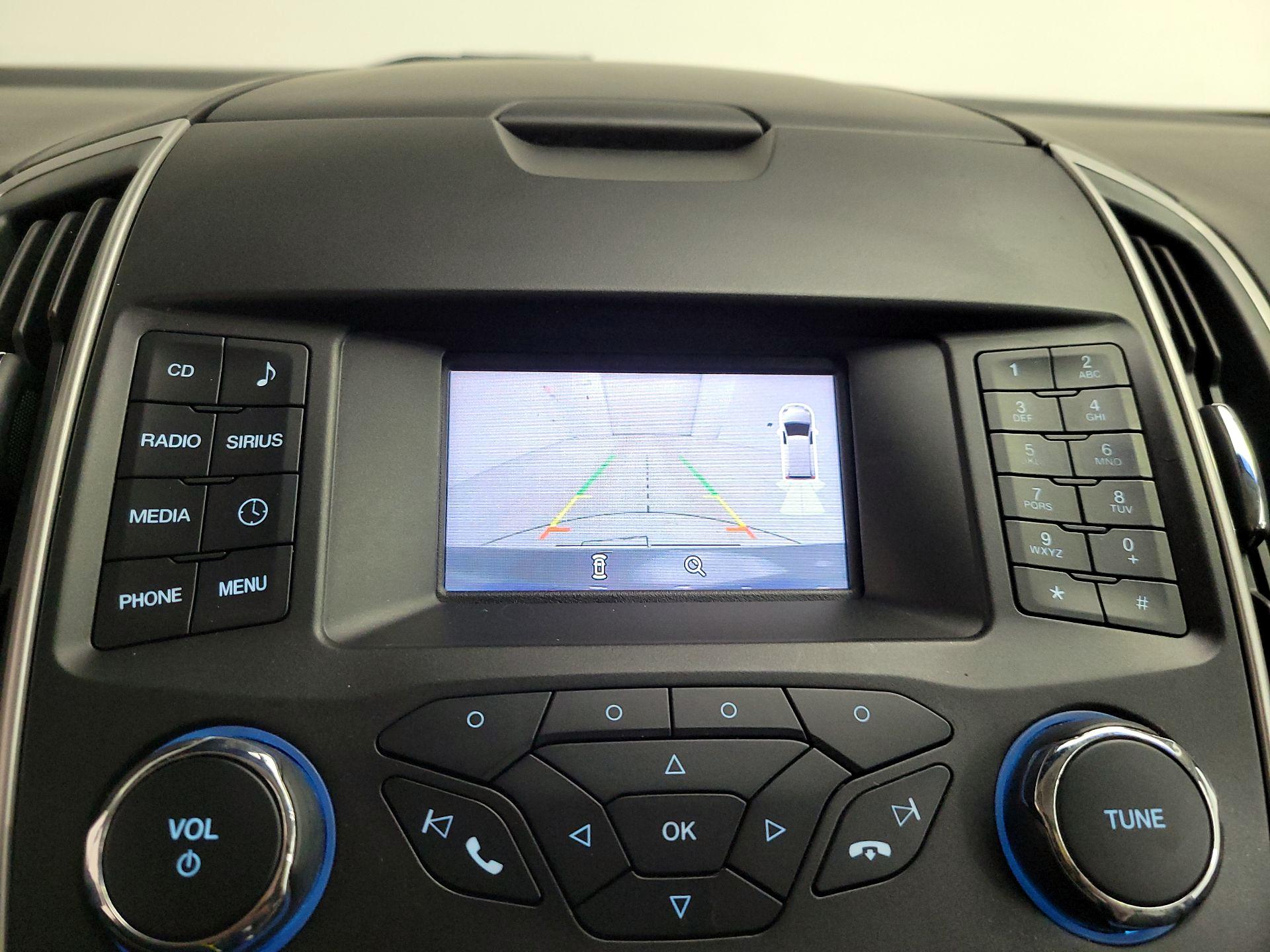 Thumbnail: 2016 Ford Edge - 14