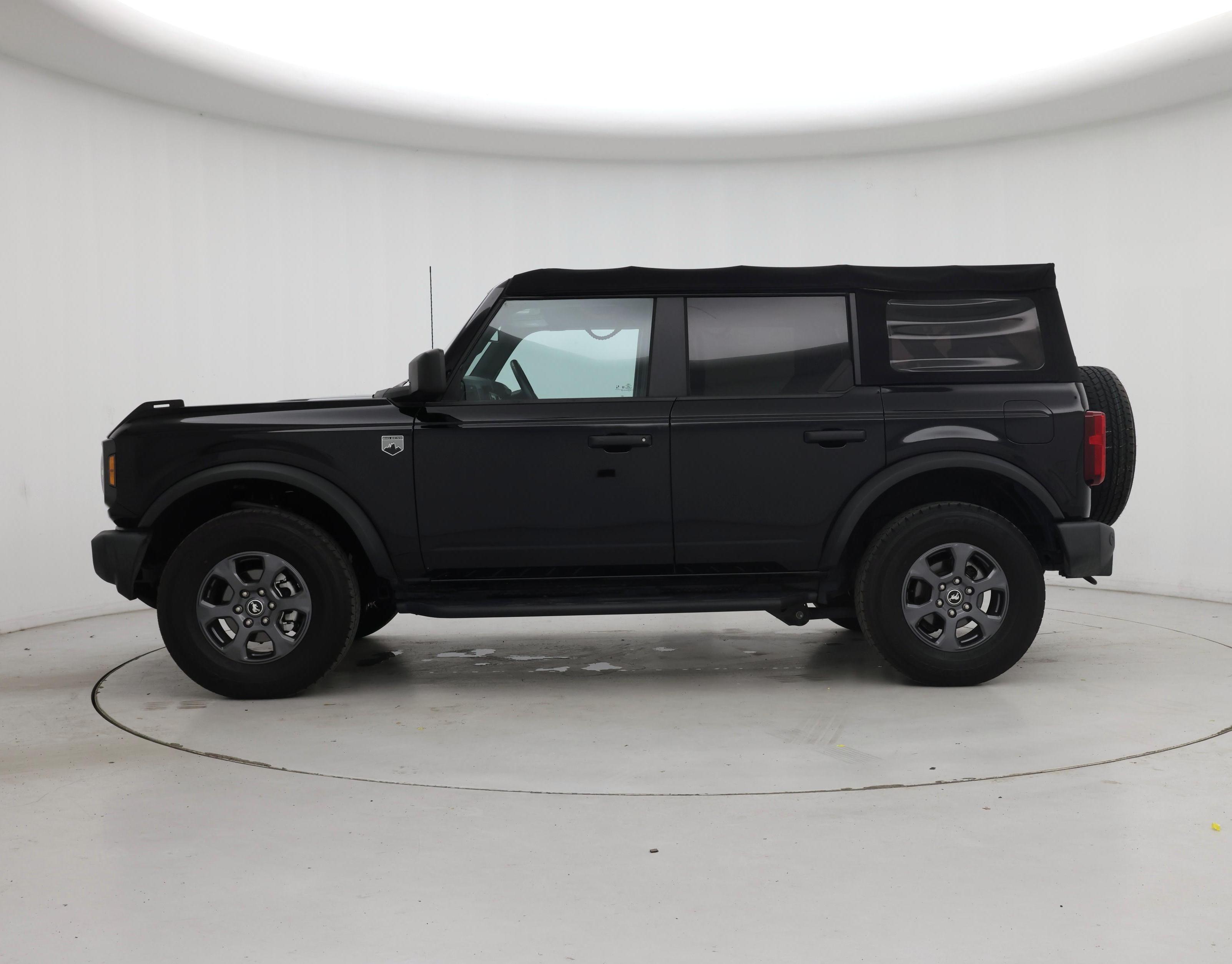 Thumbnail: 2021 Ford Bronco - 3