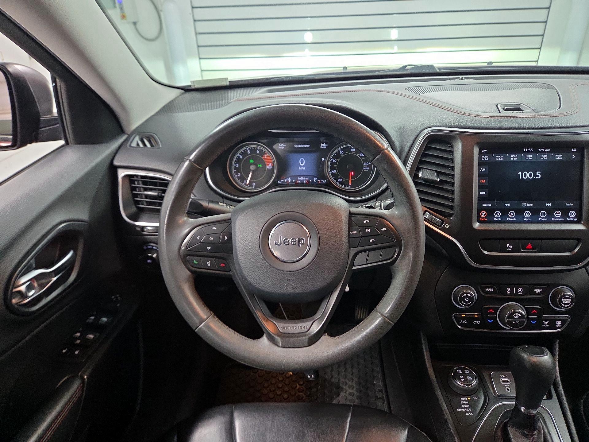 Thumbnail: 2020 Jeep Cherokee - 10