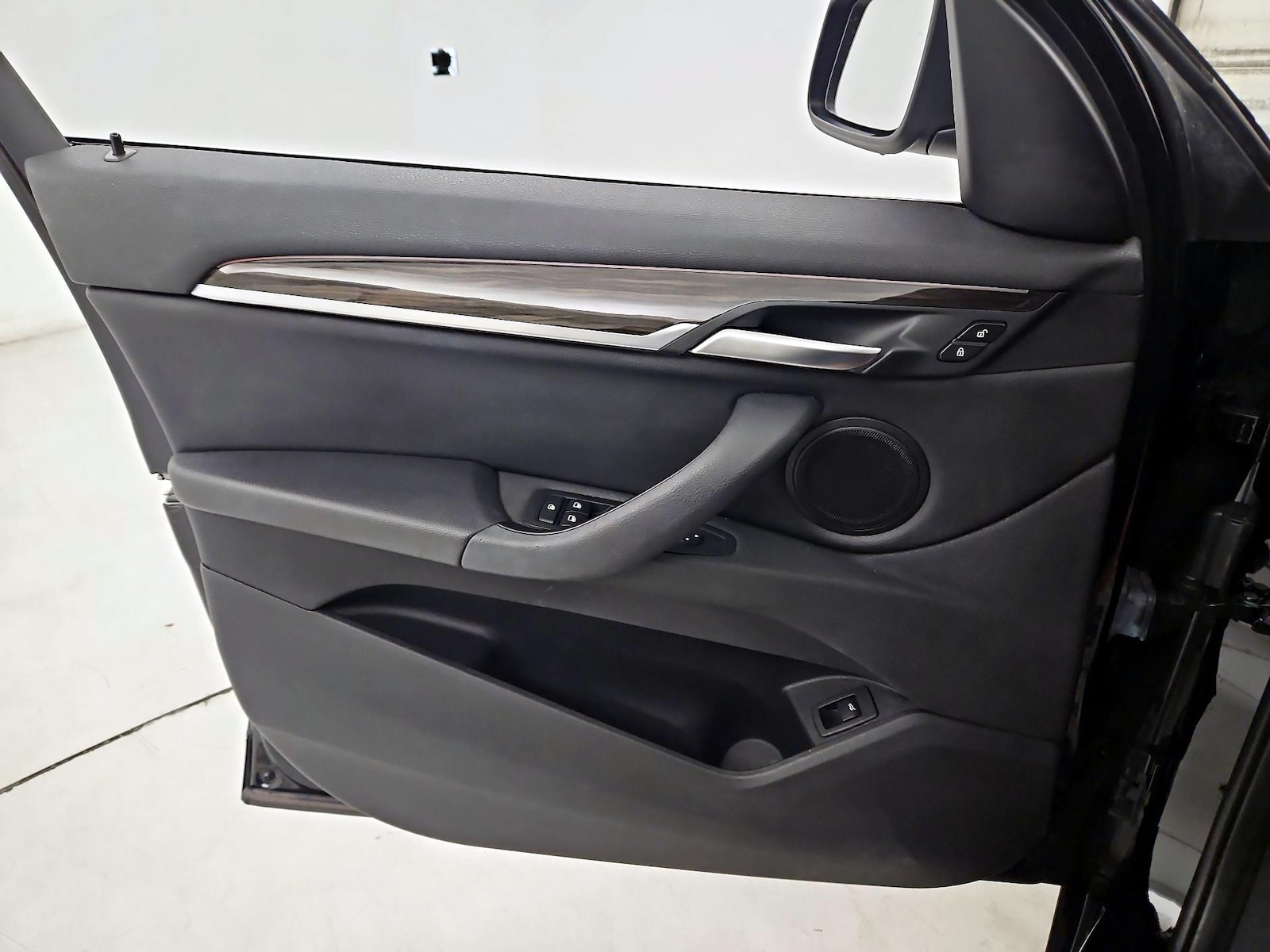 2016 BMW X1 28i - Photo 13