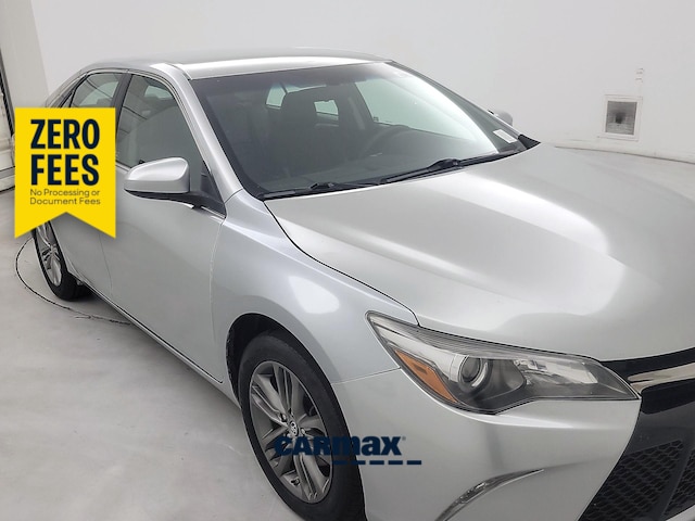 Silver 2018 Toyota Camry Sedan Front-Wheel Drive Automatic