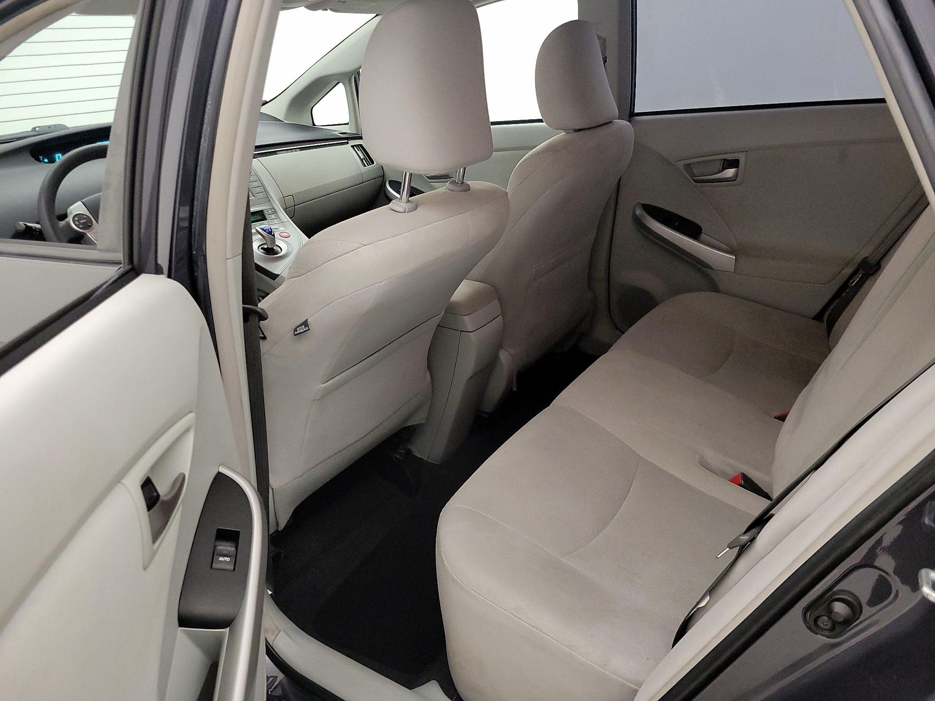 Thumbnail: 2015 Toyota Prius - 19