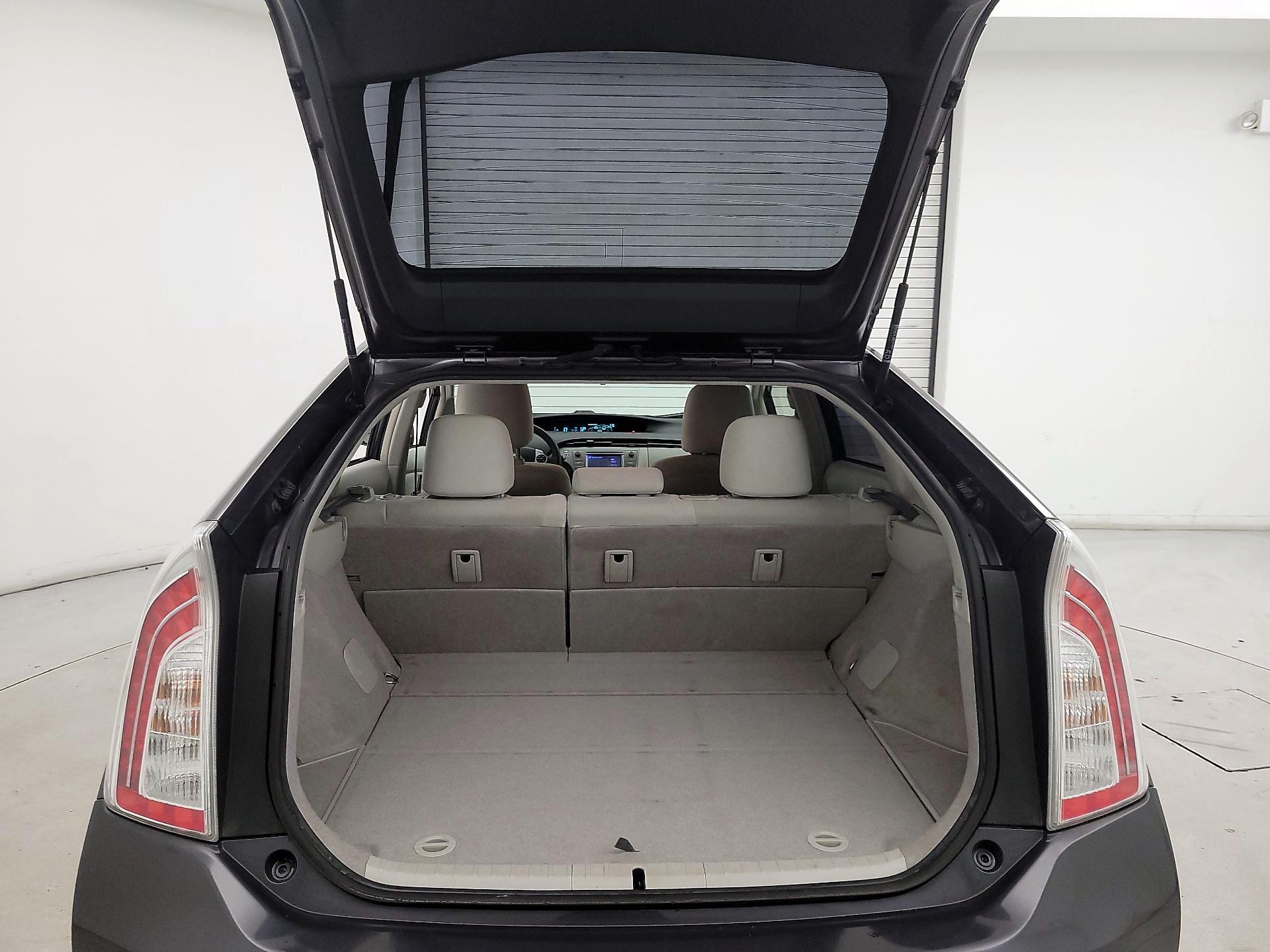 Thumbnail: 2015 Toyota Prius - 20