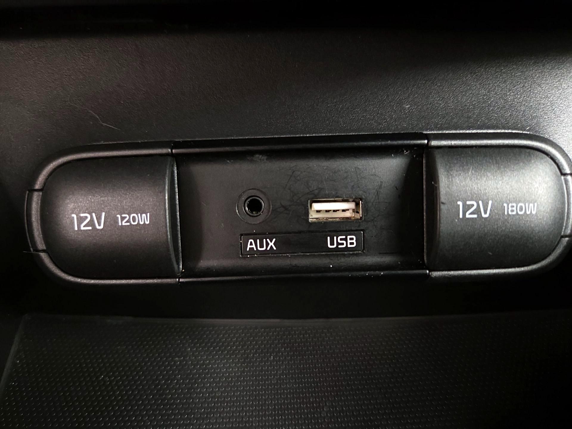 Thumbnail: 2019 Kia Soul - 18
