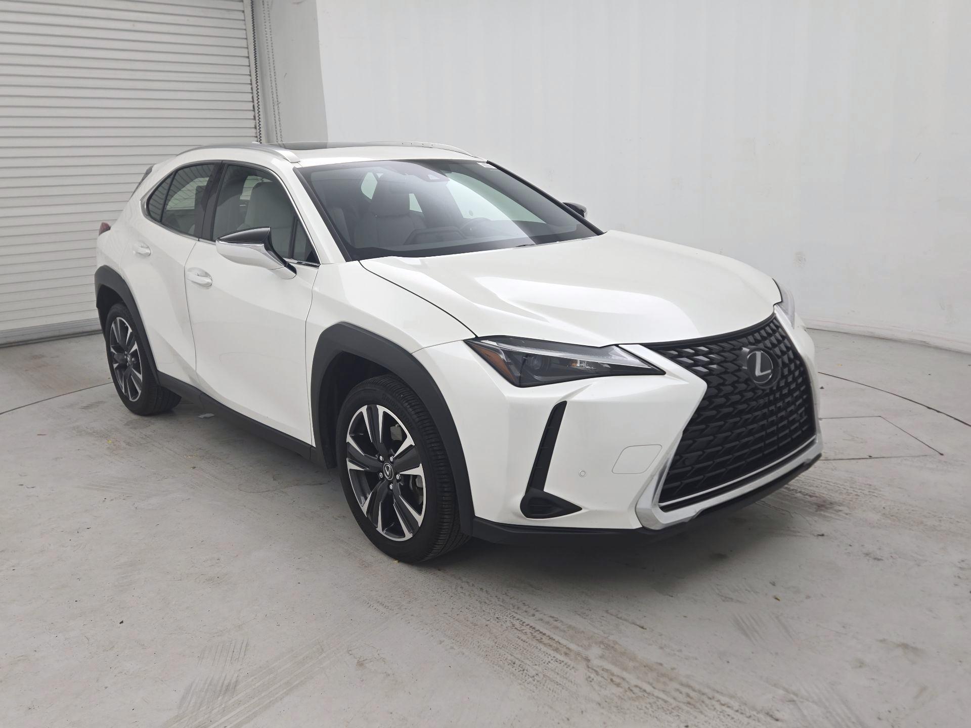 Thumbnail: 2024 Lexus UX - 1