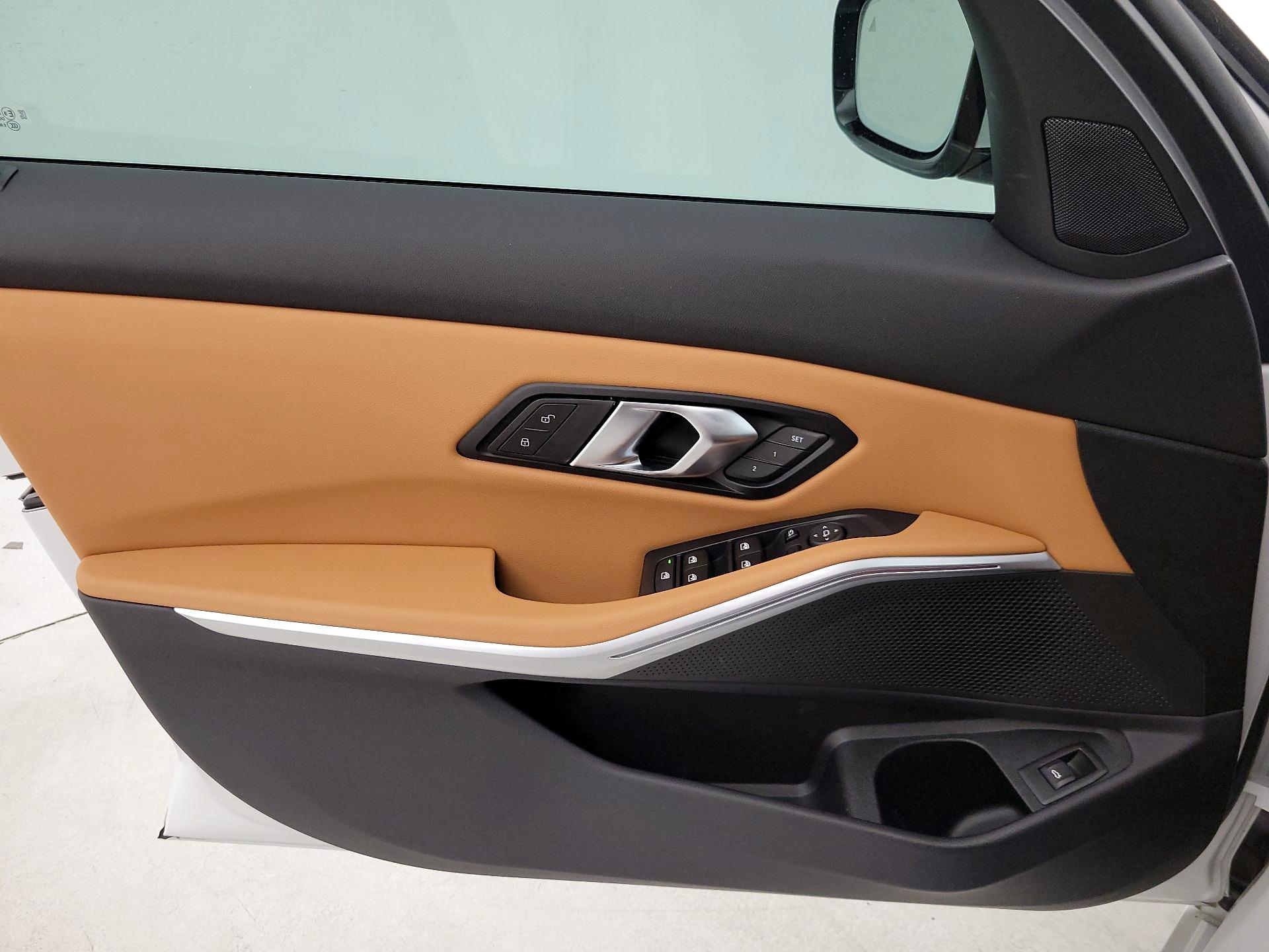Thumbnail: 2024 BMW 3 Series - 12