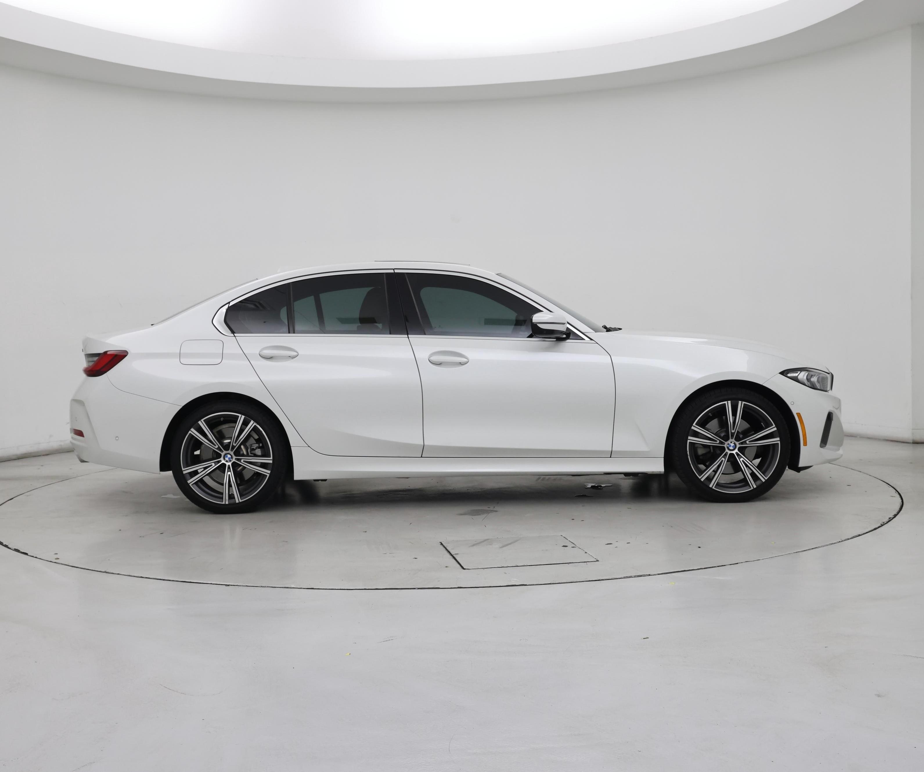 Thumbnail: 2024 BMW 3 Series - 7