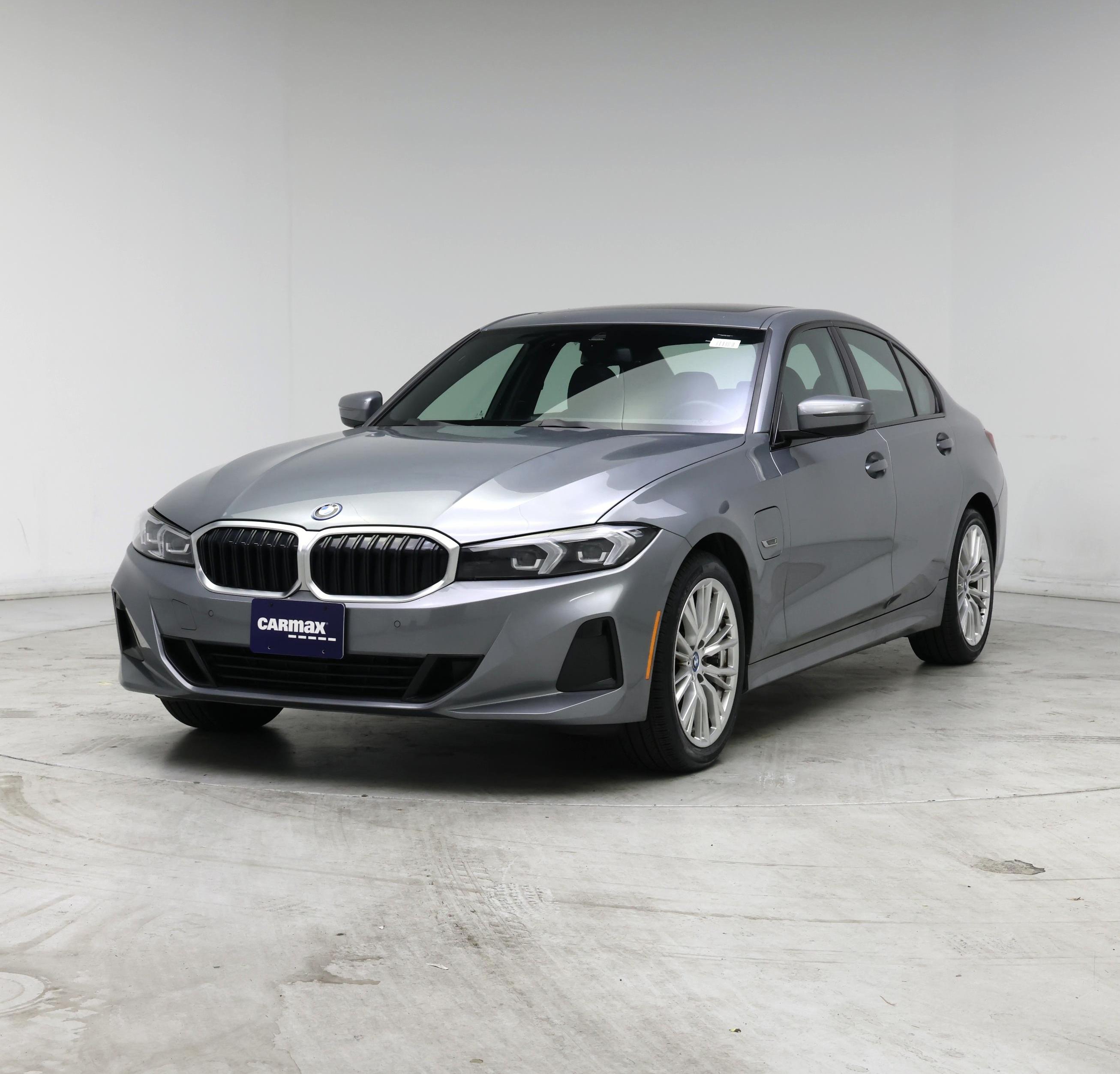 Thumbnail: 2023 BMW 3 Series - 4