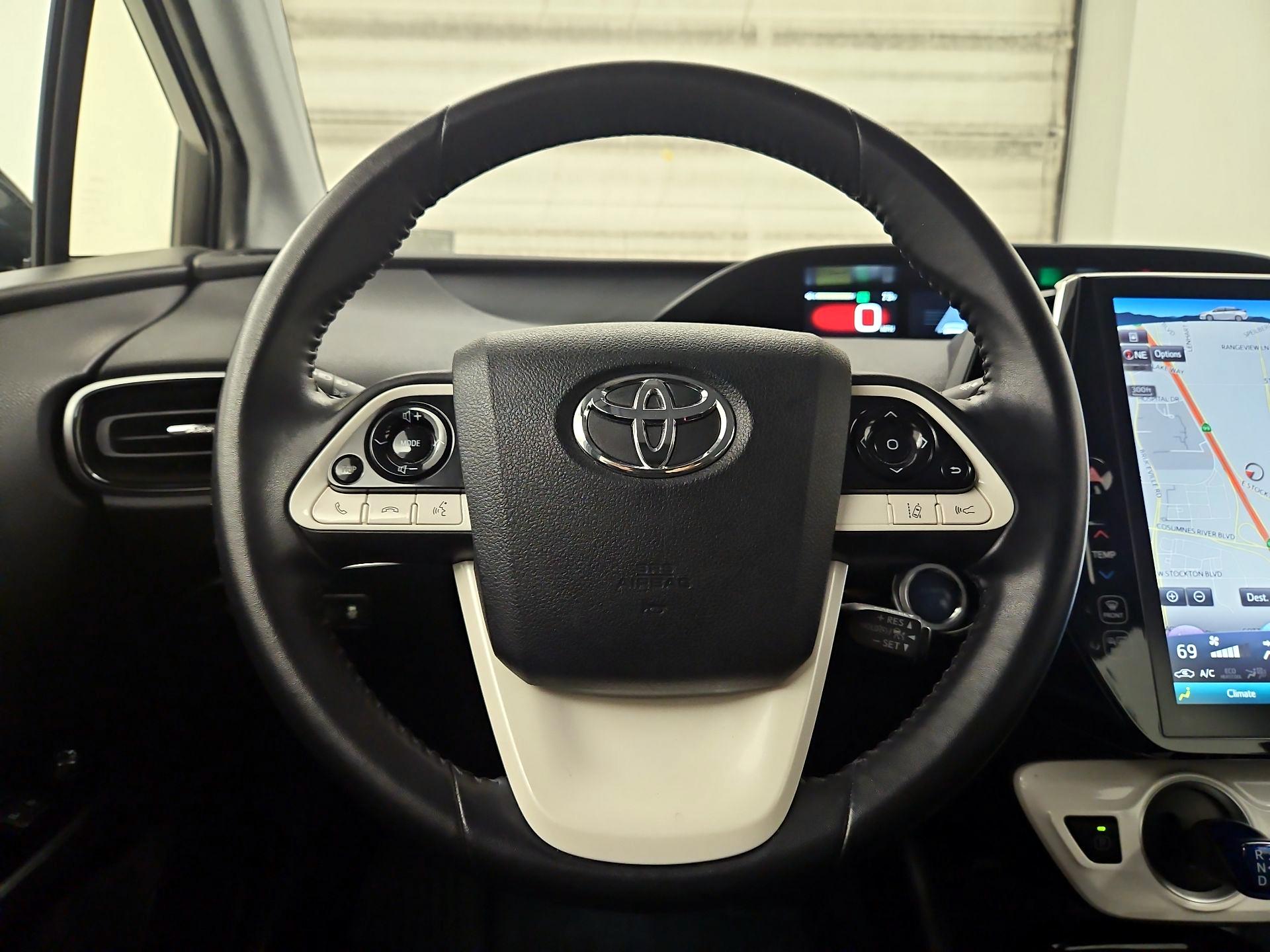 Thumbnail: 2019 Toyota Prius Prime - 10
