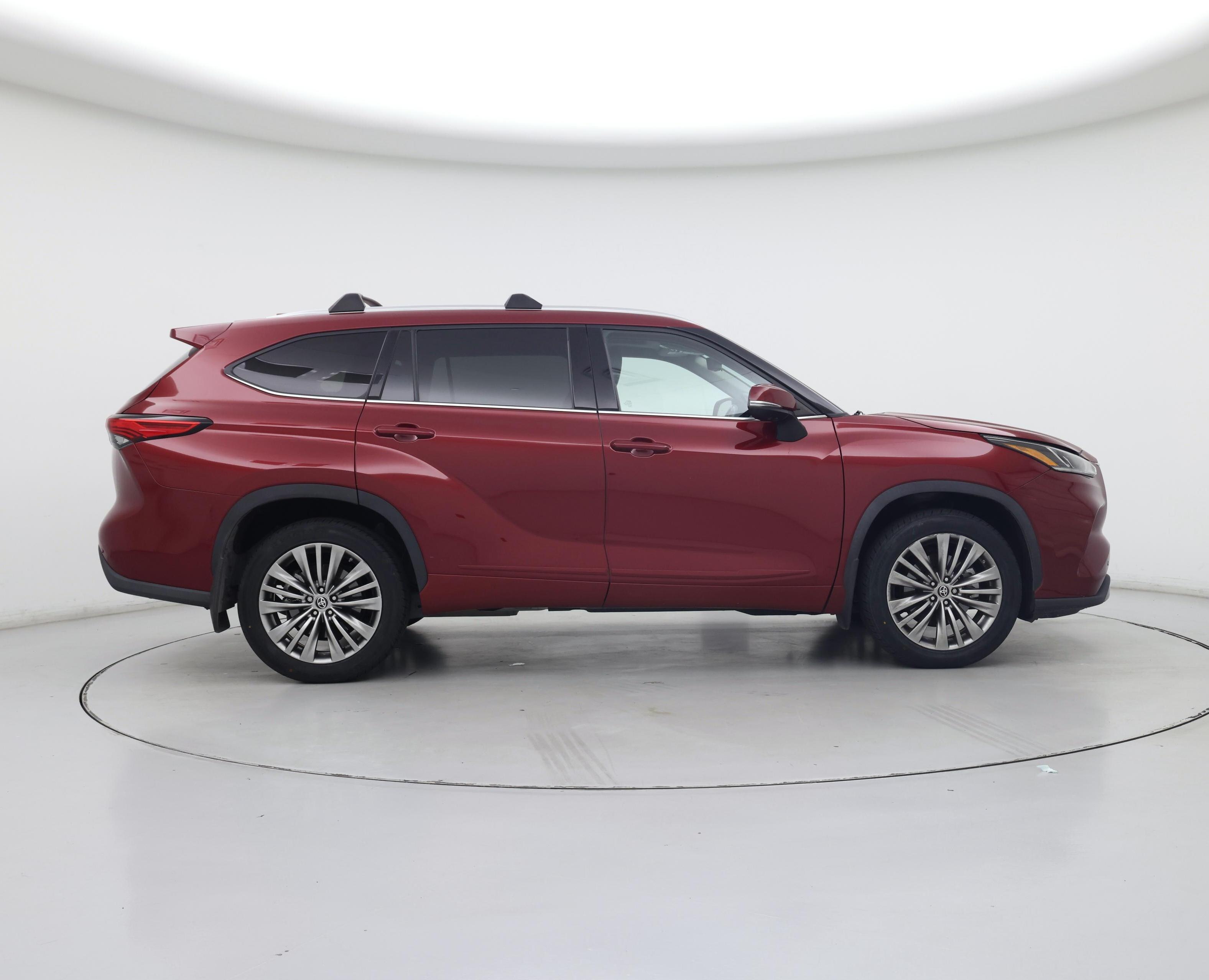 Thumbnail: 2021 Toyota Highlander - 7