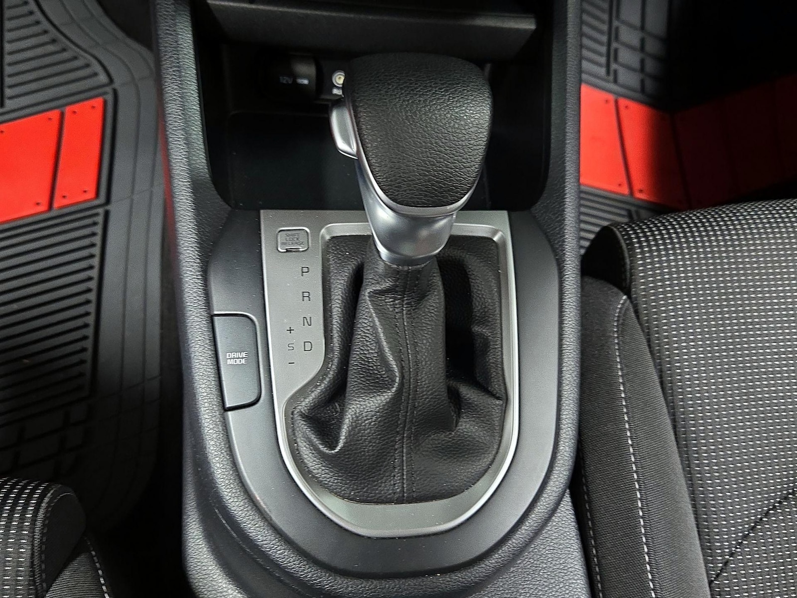 2019 Kia FORTE LXS - Photo 18