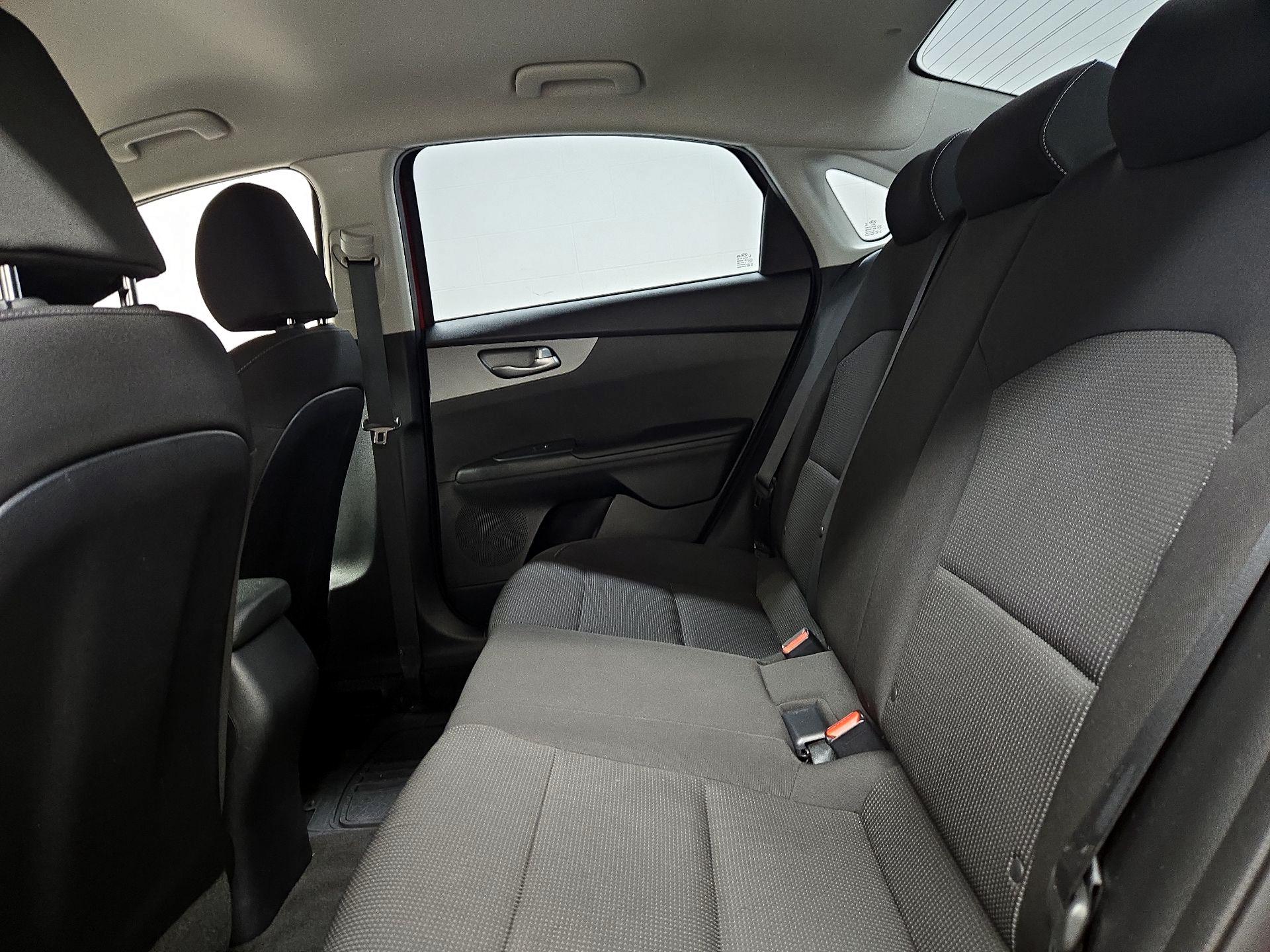 Thumbnail: 2019 Kia Forte - 19