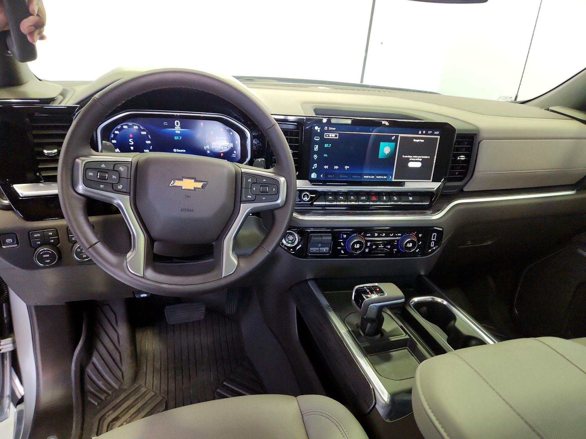 Thumbnail: 2026 Chevrolet Silverado 1500 - 9