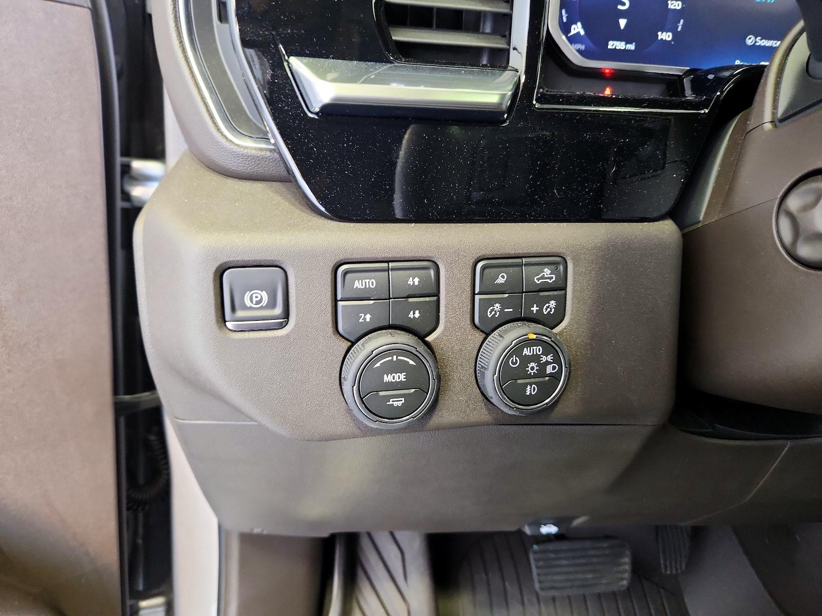 2026 Chevrolet Silverado 1500 LTZ - Photo 14