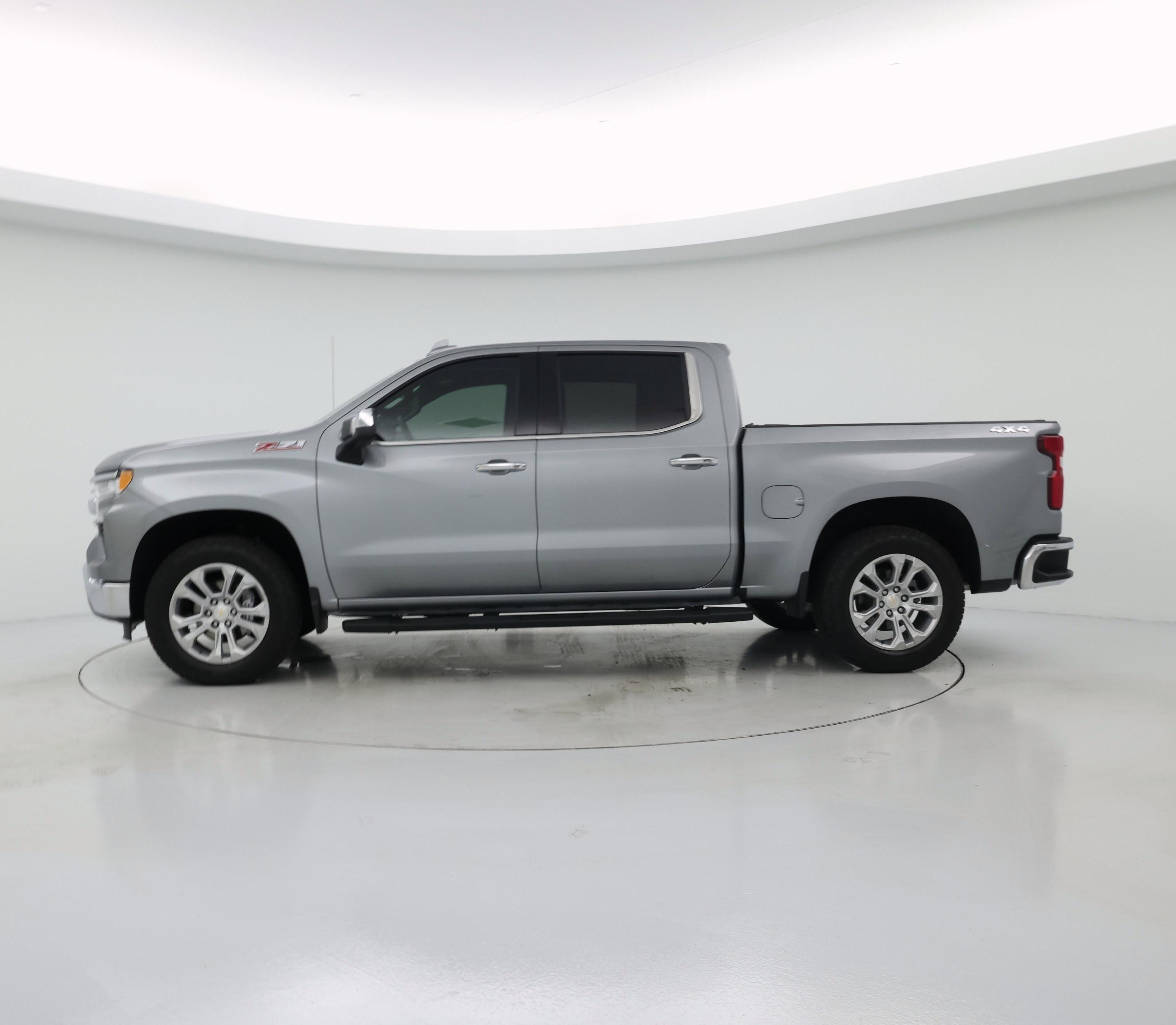 Thumbnail: 2026 Chevrolet Silverado 1500 - 3