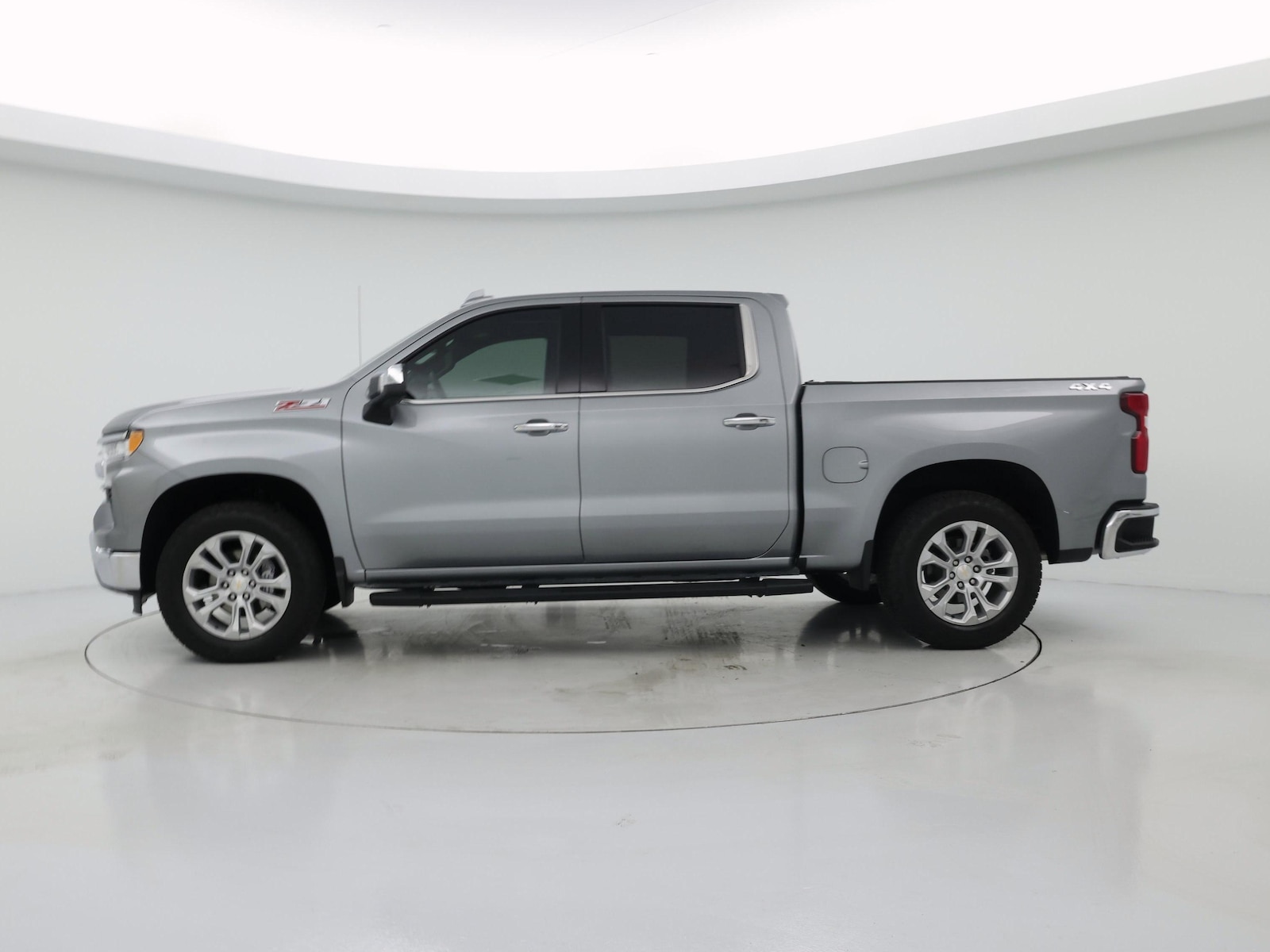 2026 Chevrolet Silverado 1500 LTZ - Photo 4