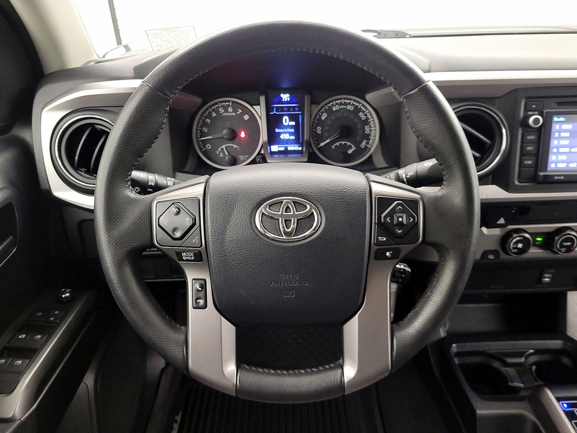 Thumbnail: 2017 Toyota Tacoma - 10