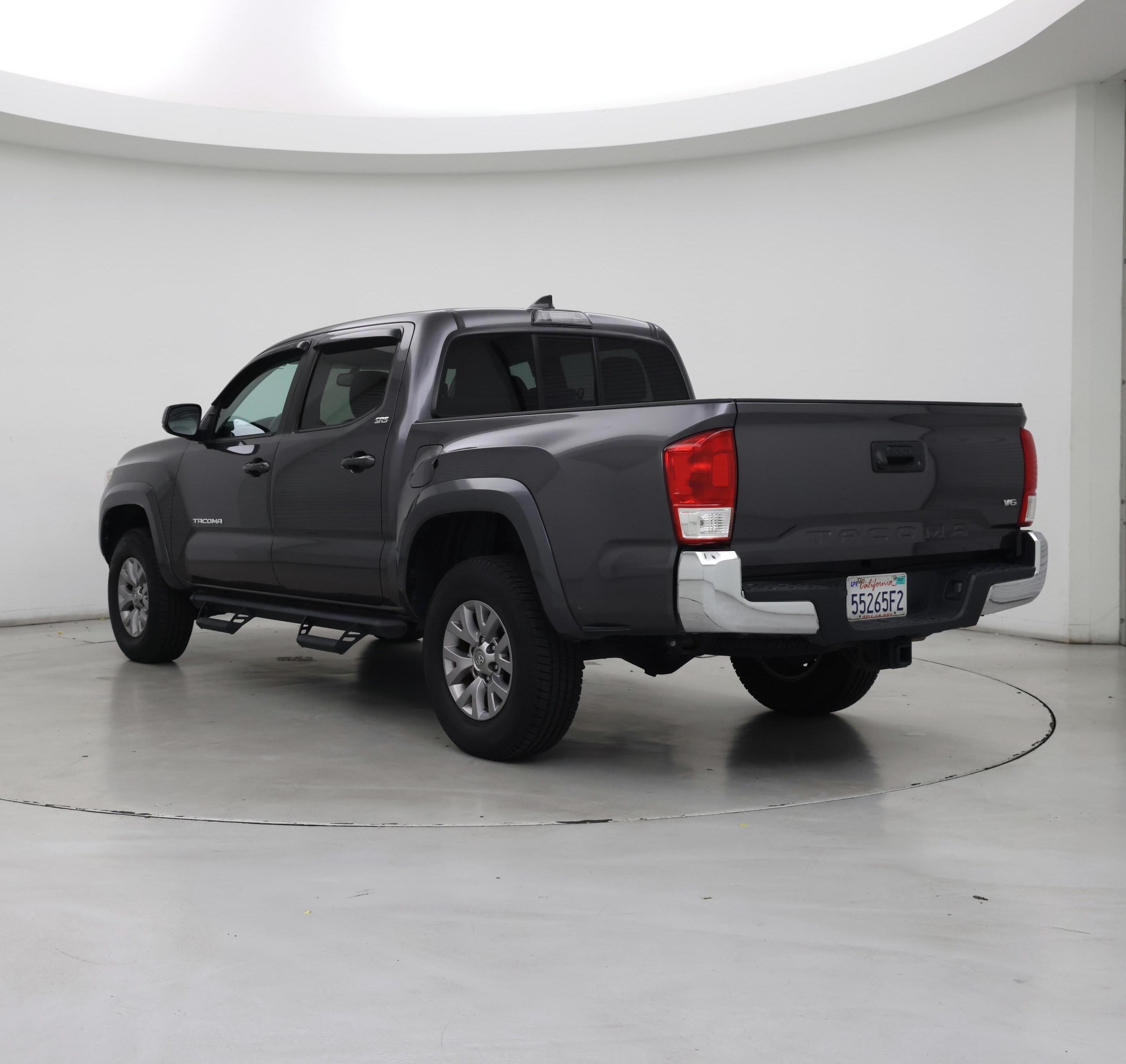 Thumbnail: 2017 Toyota Tacoma - 2