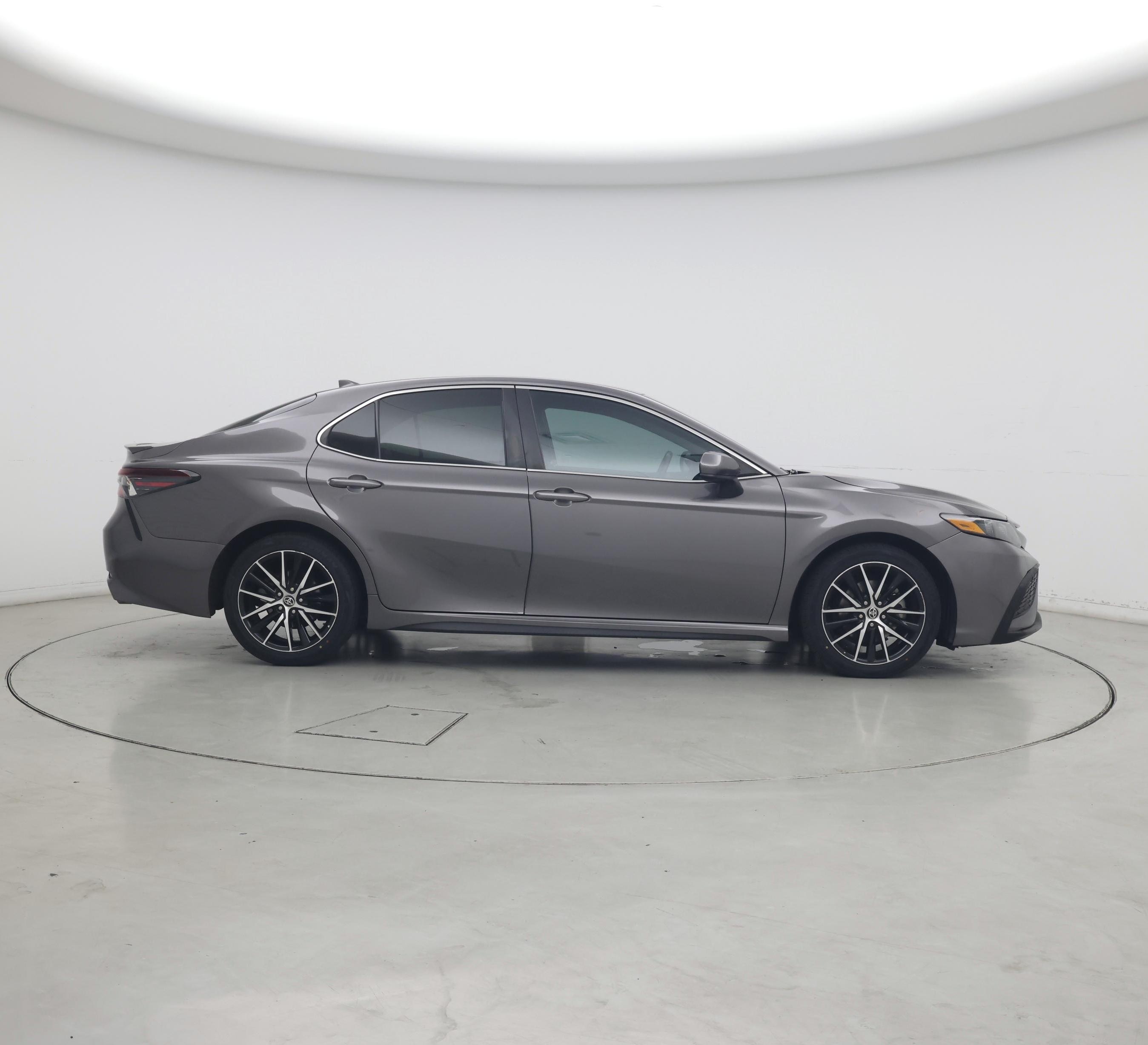 Thumbnail: 2021 Toyota Camry - 7